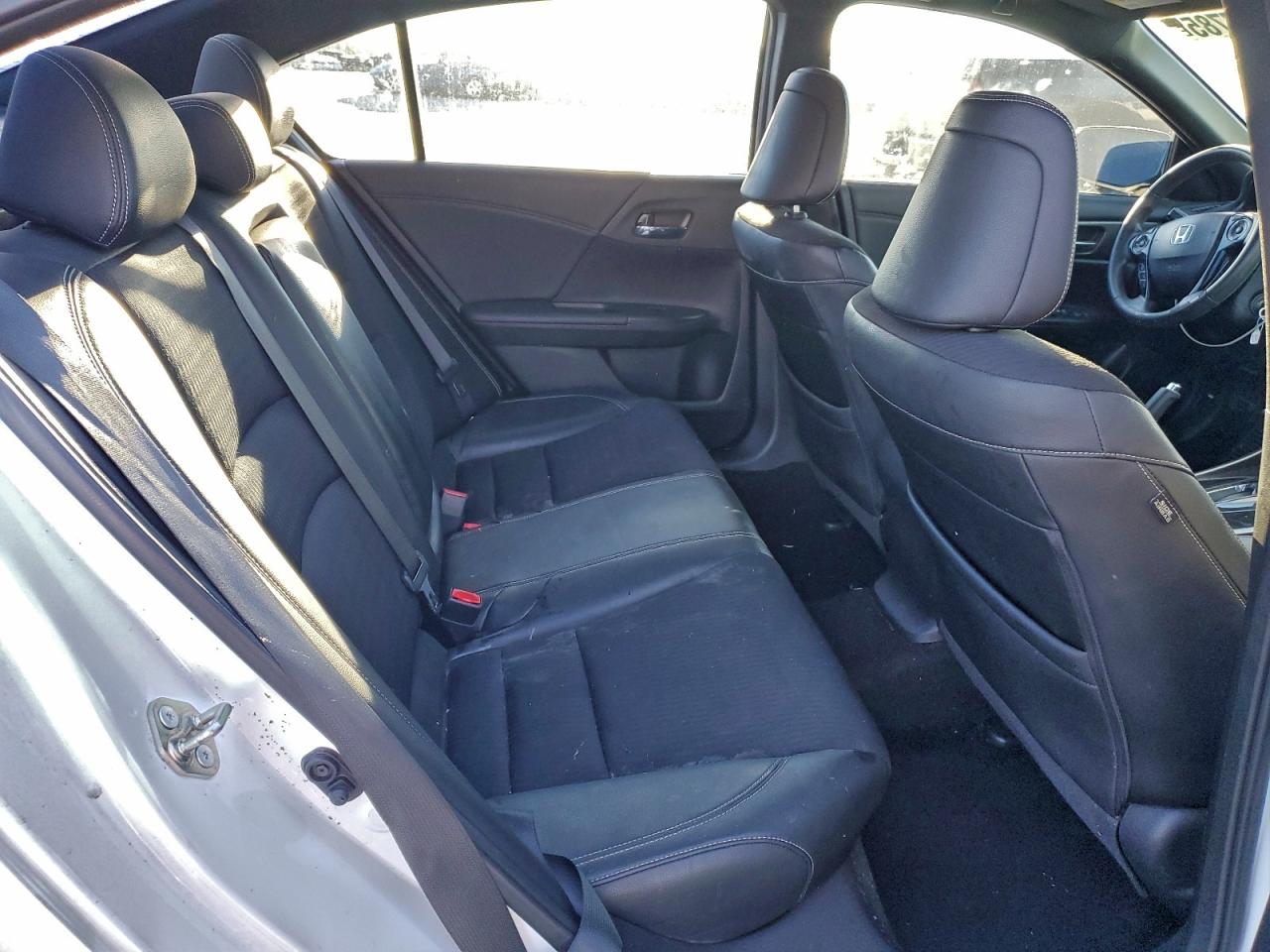 2016 HONDA ACCORD SPORT photo 19