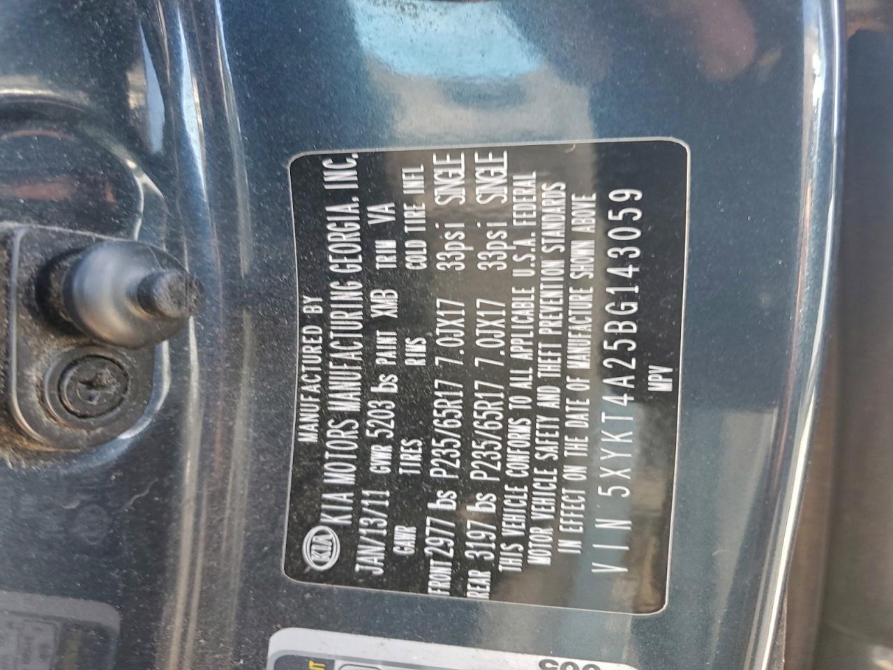 2011 KIA SORENTO BASE photo 25