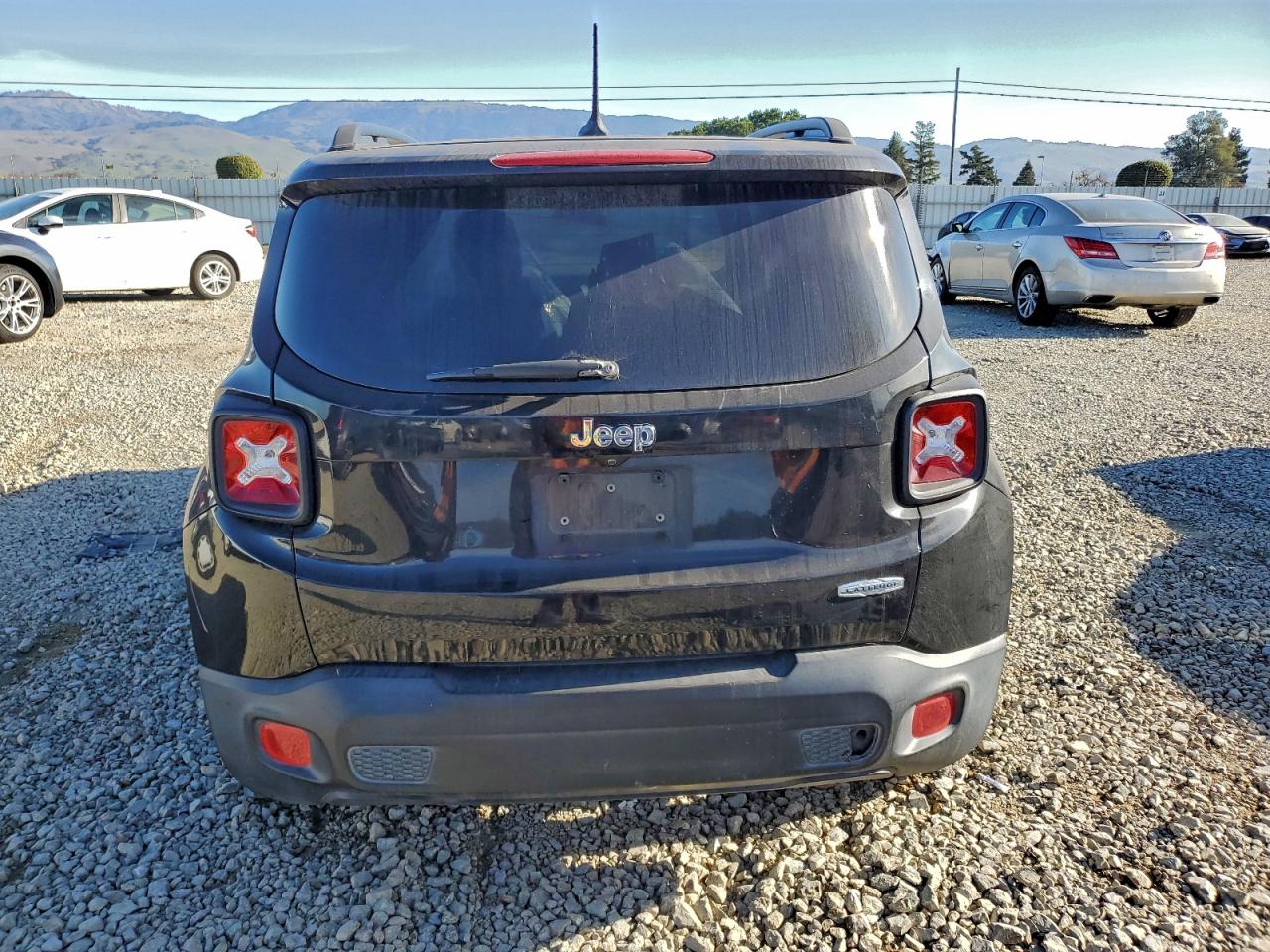2017 JEEP RENEGADE LATITUDE photo 6