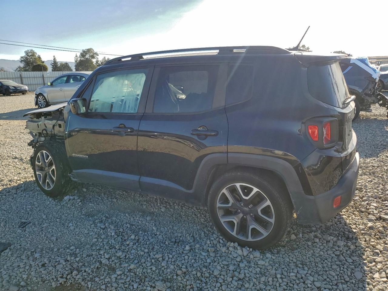 2017 JEEP RENEGADE LATITUDE photo 2