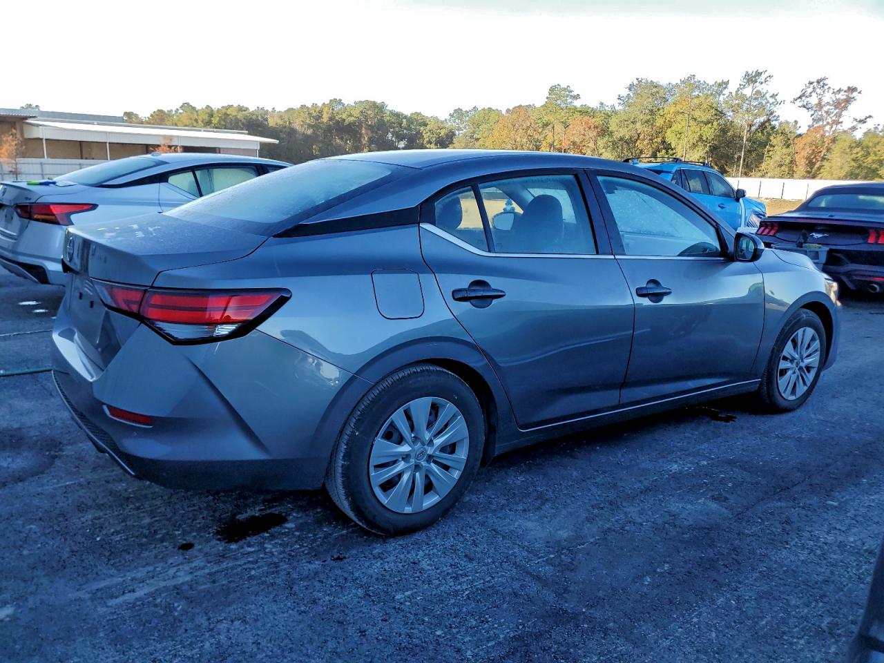 2025 NISSAN SENTRA S photo 3