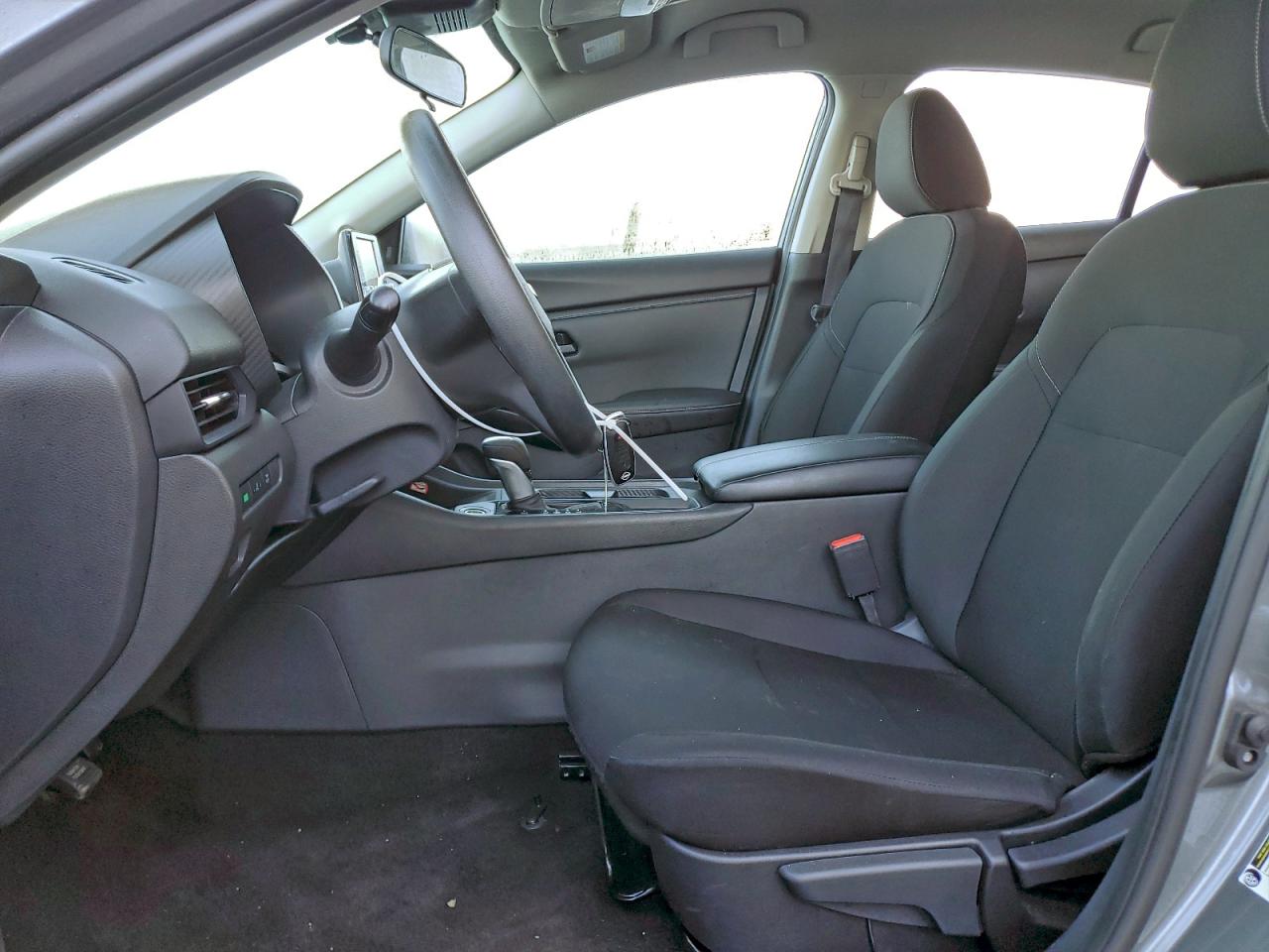 2025 NISSAN SENTRA S photo 7