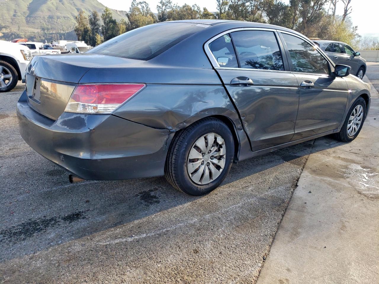 2010 HONDA ACCORD LX photo 3
