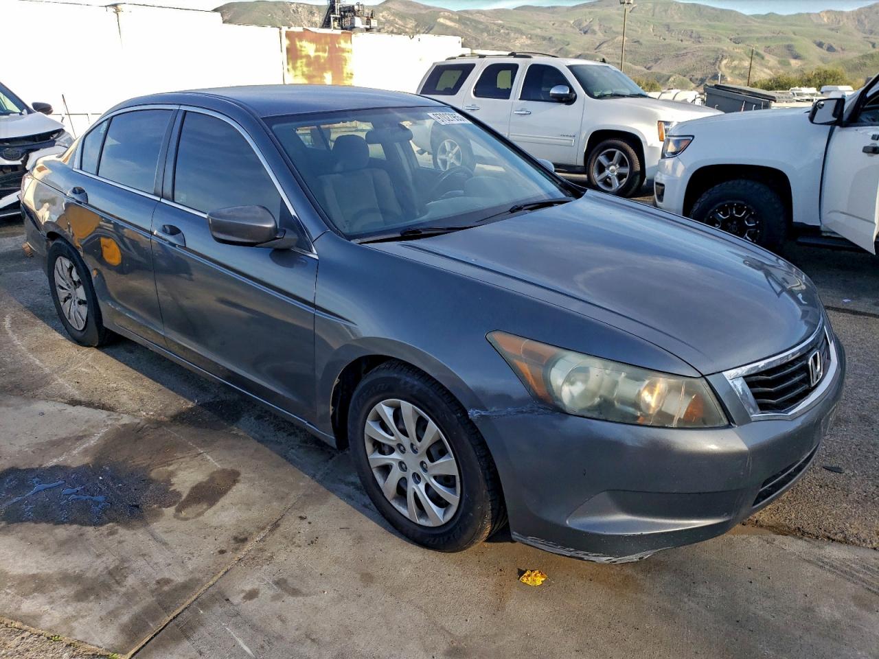 2010 HONDA ACCORD LX photo 4