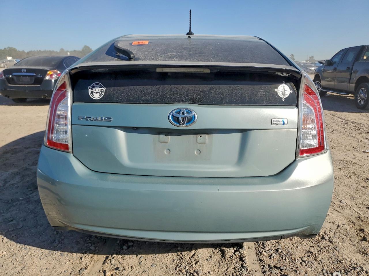 2014 TOYOTA PRIUS photo 6