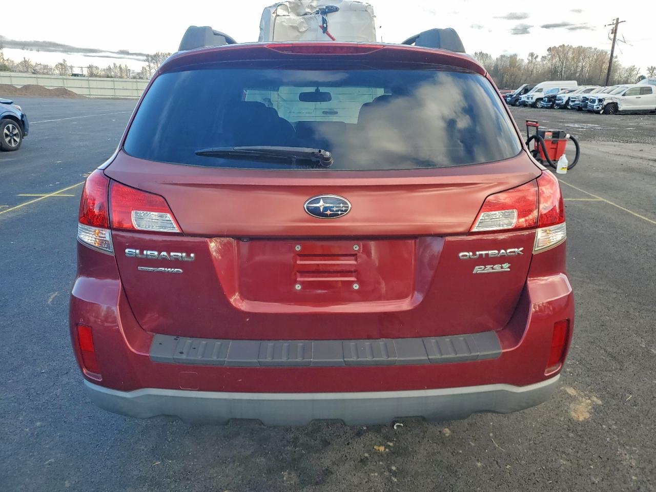 2012 SUBARU OUTBACK 2.5I PREMIUM photo 11