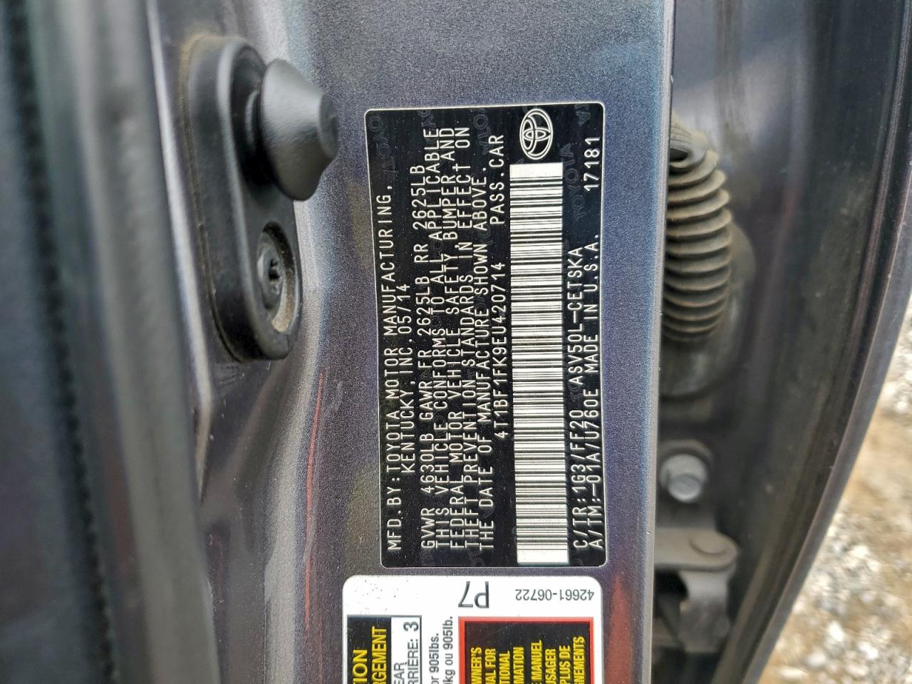 2014 TOYOTA CAMRY L photo 12