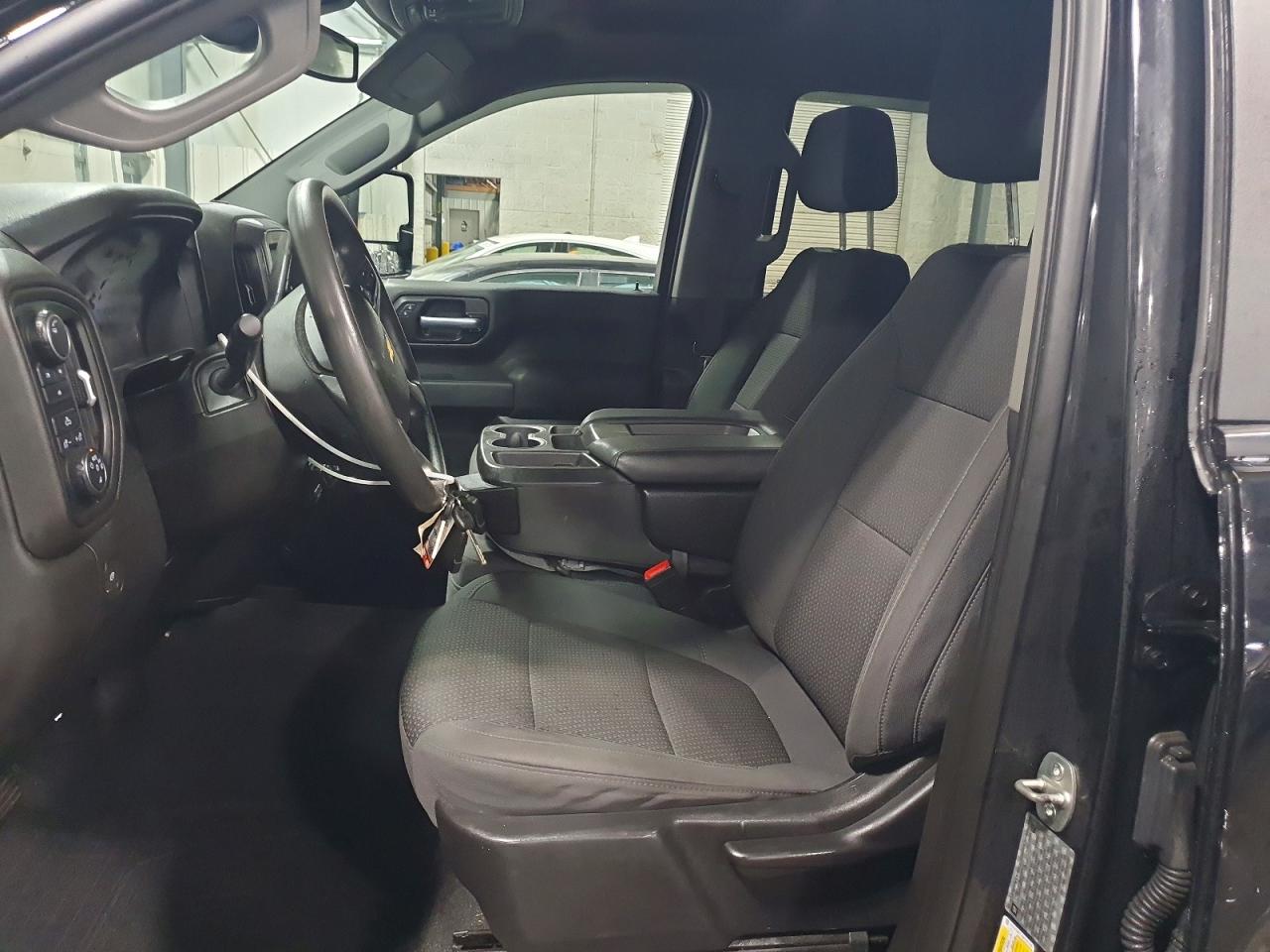 2021 CHEVROLET SILVERADO K2500 CUSTOM photo 13