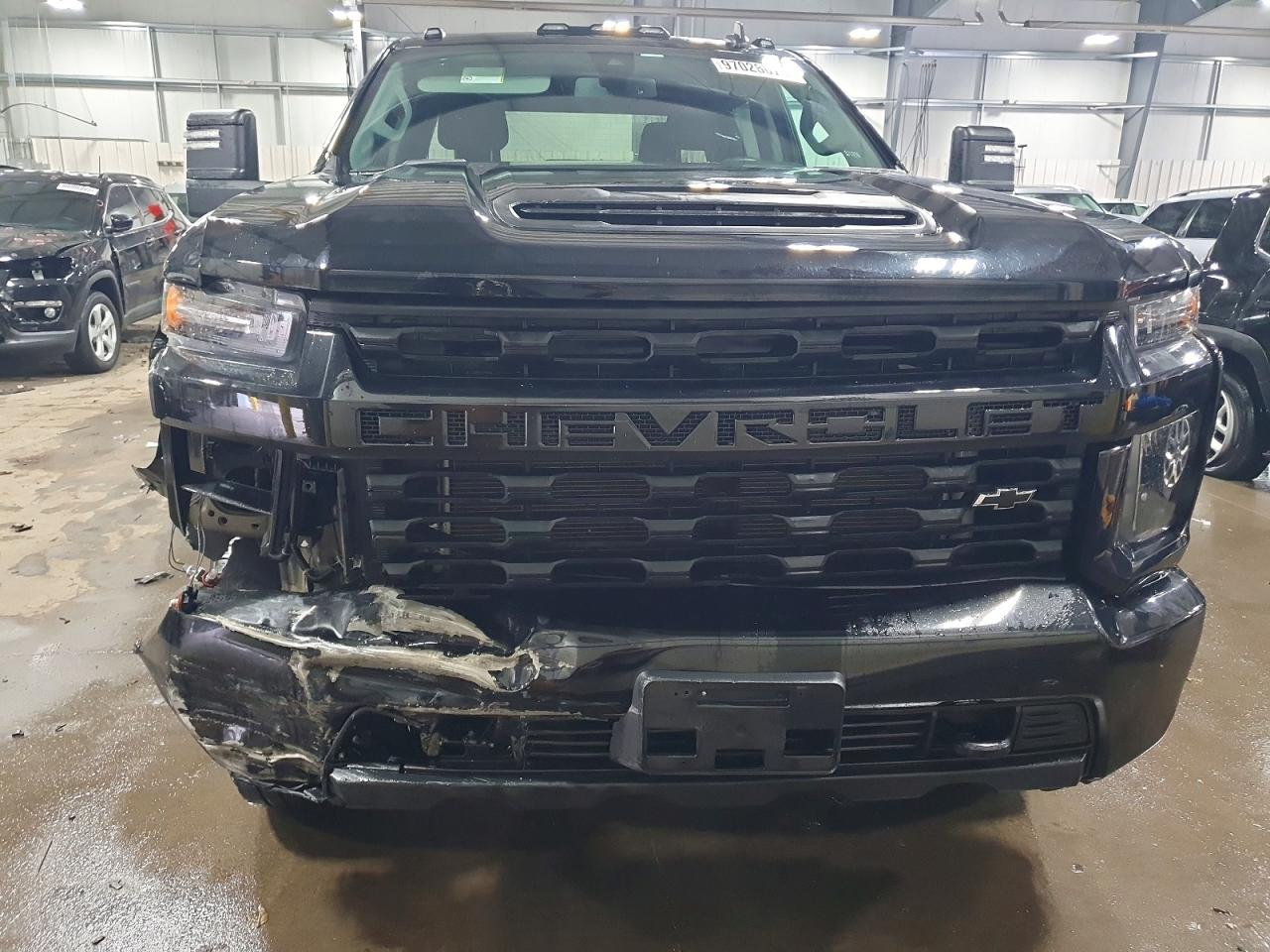 2021 CHEVROLET SILVERADO K2500 CUSTOM photo 9