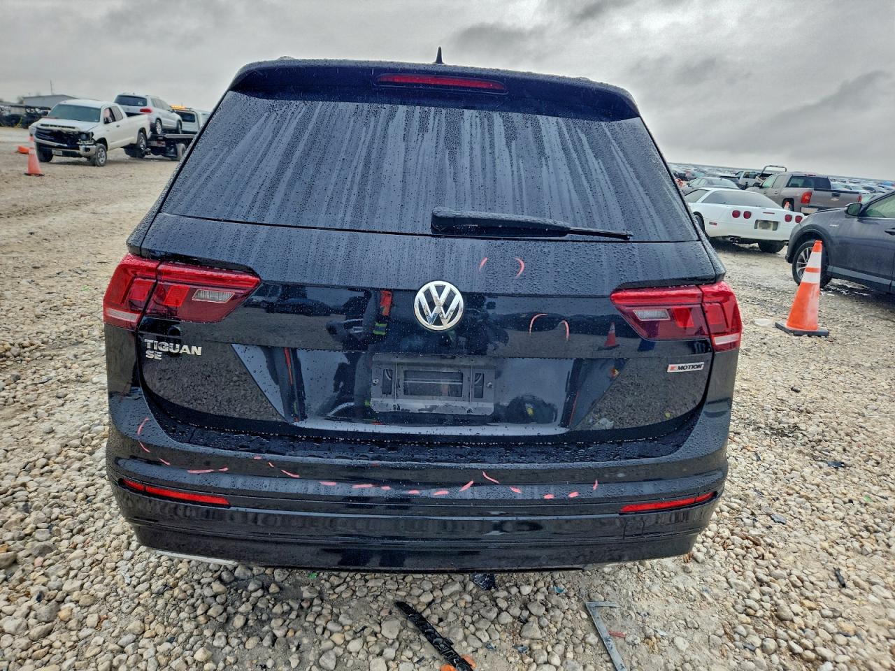 2020 VOLKSWAGEN TIGUAN SE photo 11