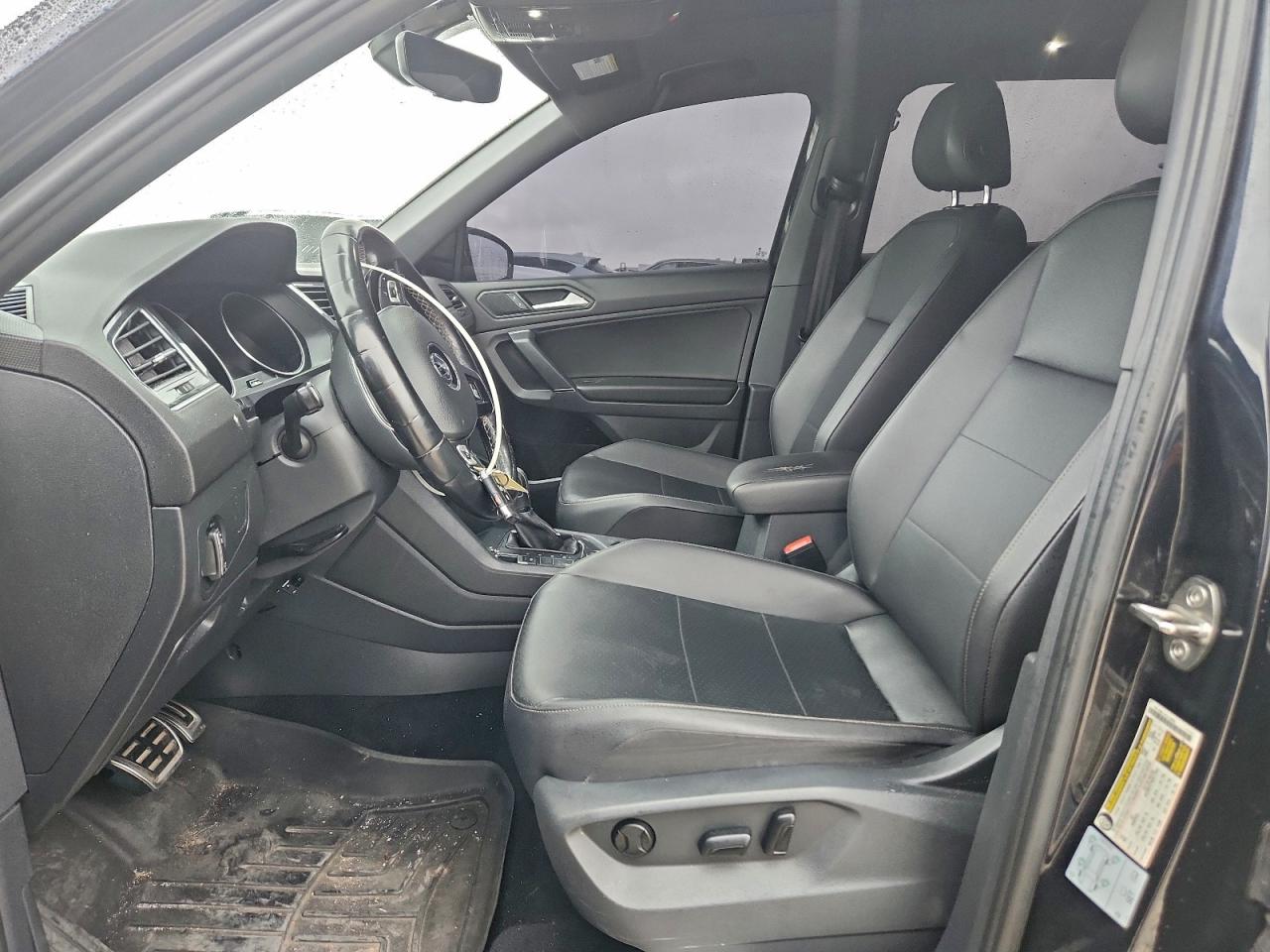 2020 VOLKSWAGEN TIGUAN SE photo 13