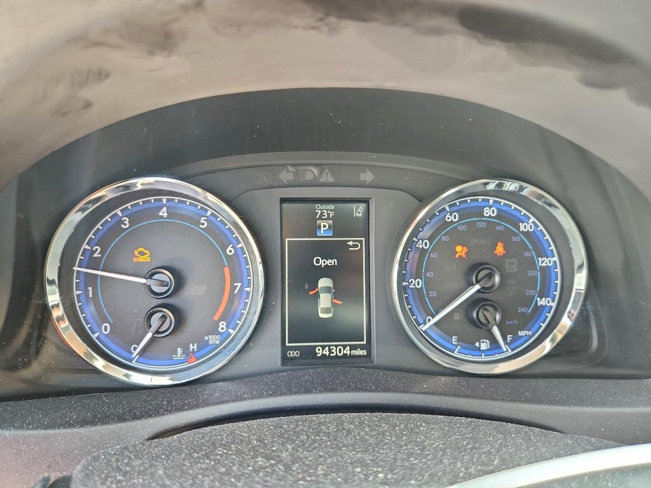 2018 TOYOTA COROLLA L photo 17