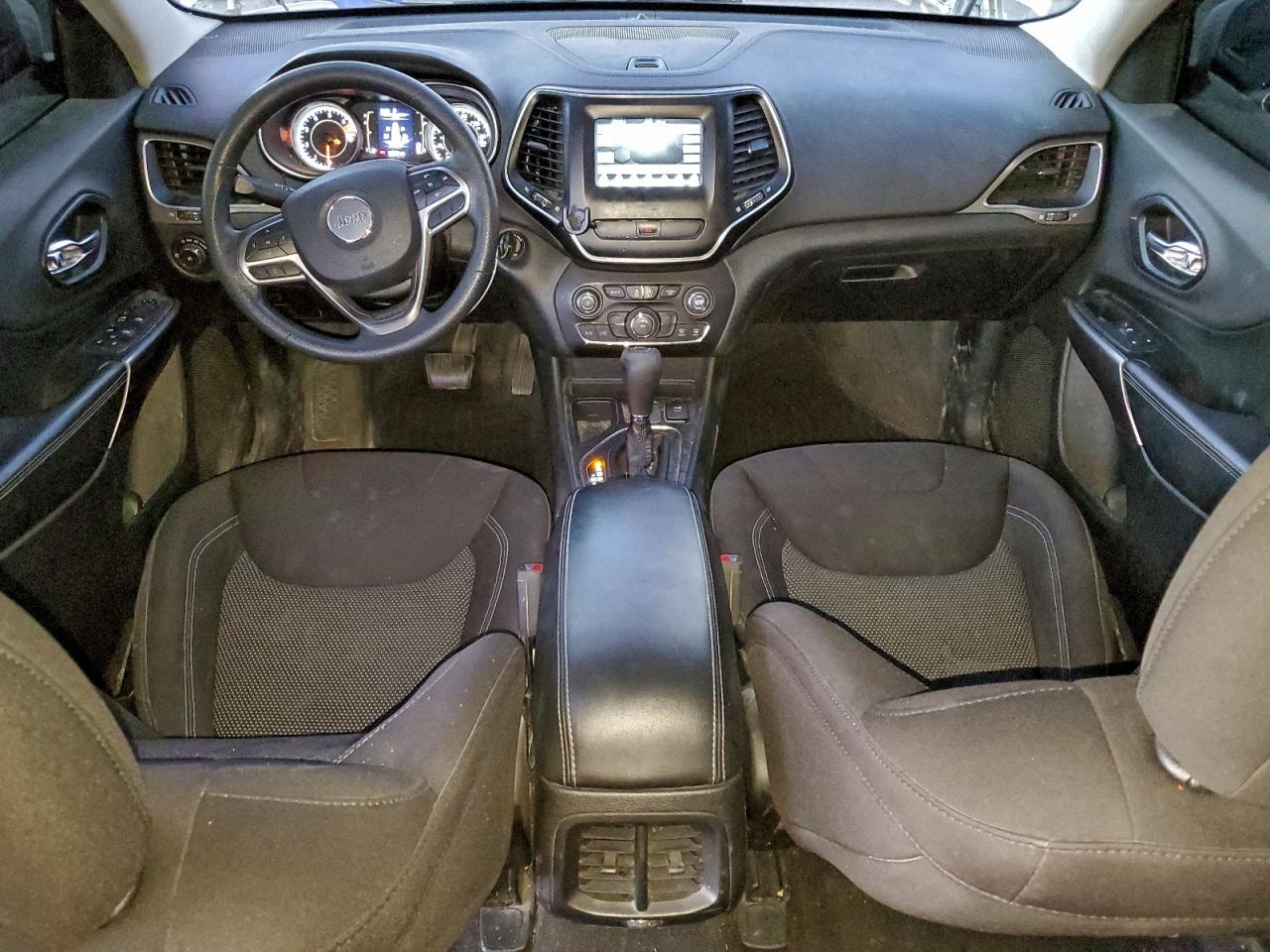 2019 JEEP CHEROKEE LATITUDE photo 15