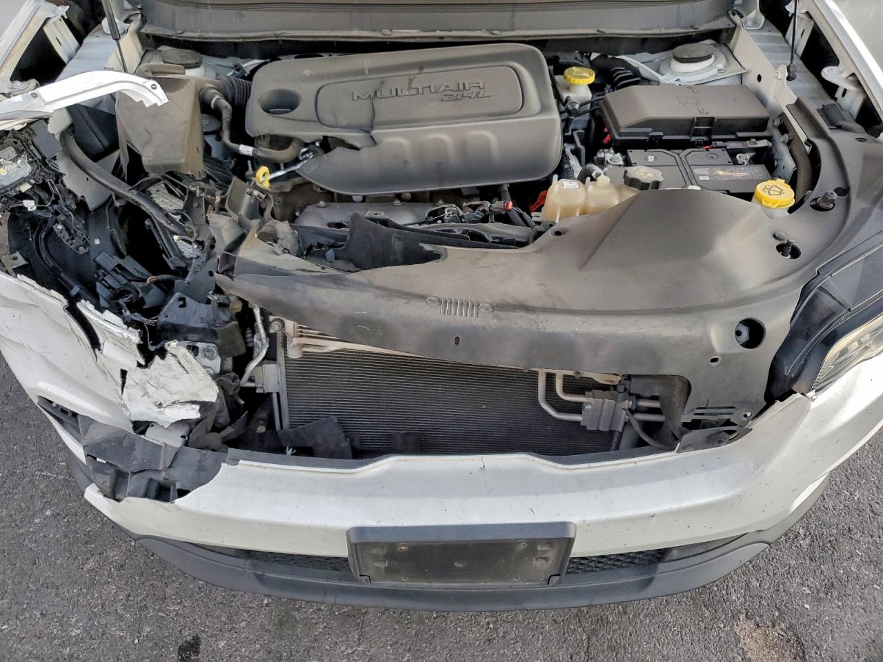 2019 JEEP CHEROKEE LATITUDE photo 23