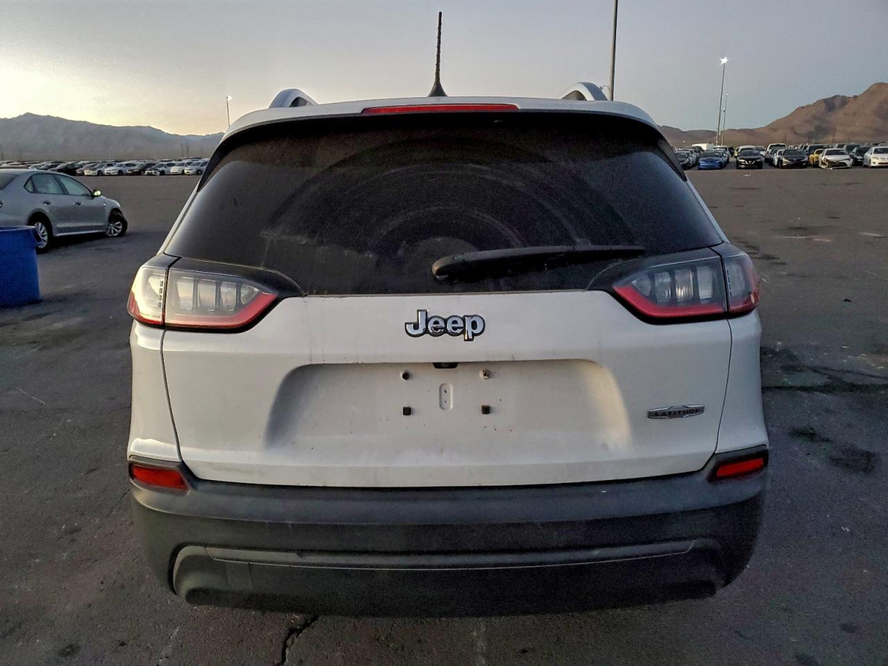 2019 JEEP CHEROKEE LATITUDE photo 11