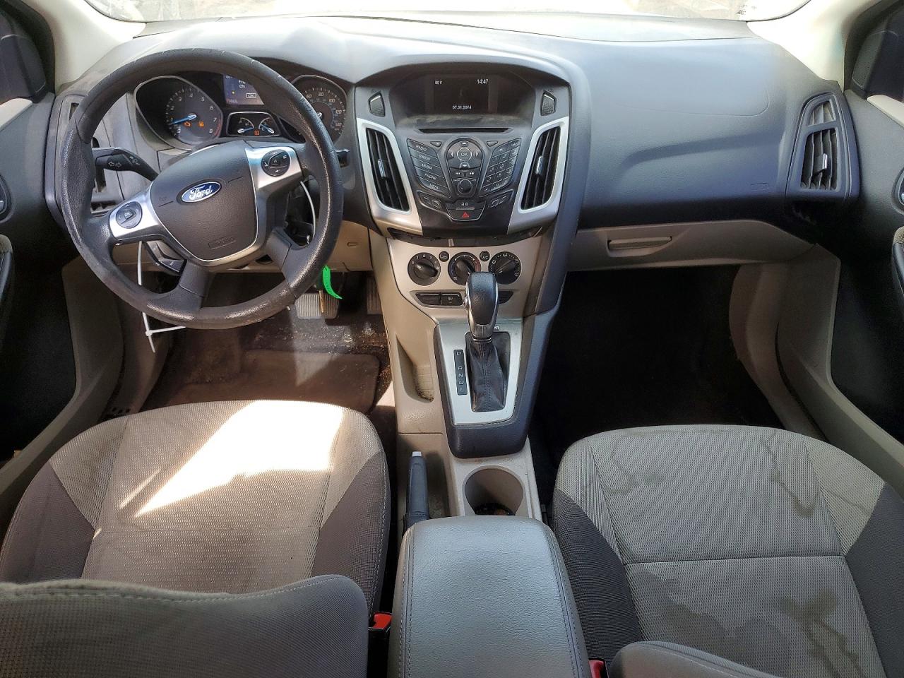 2014 FORD FOCUS SE photo 15