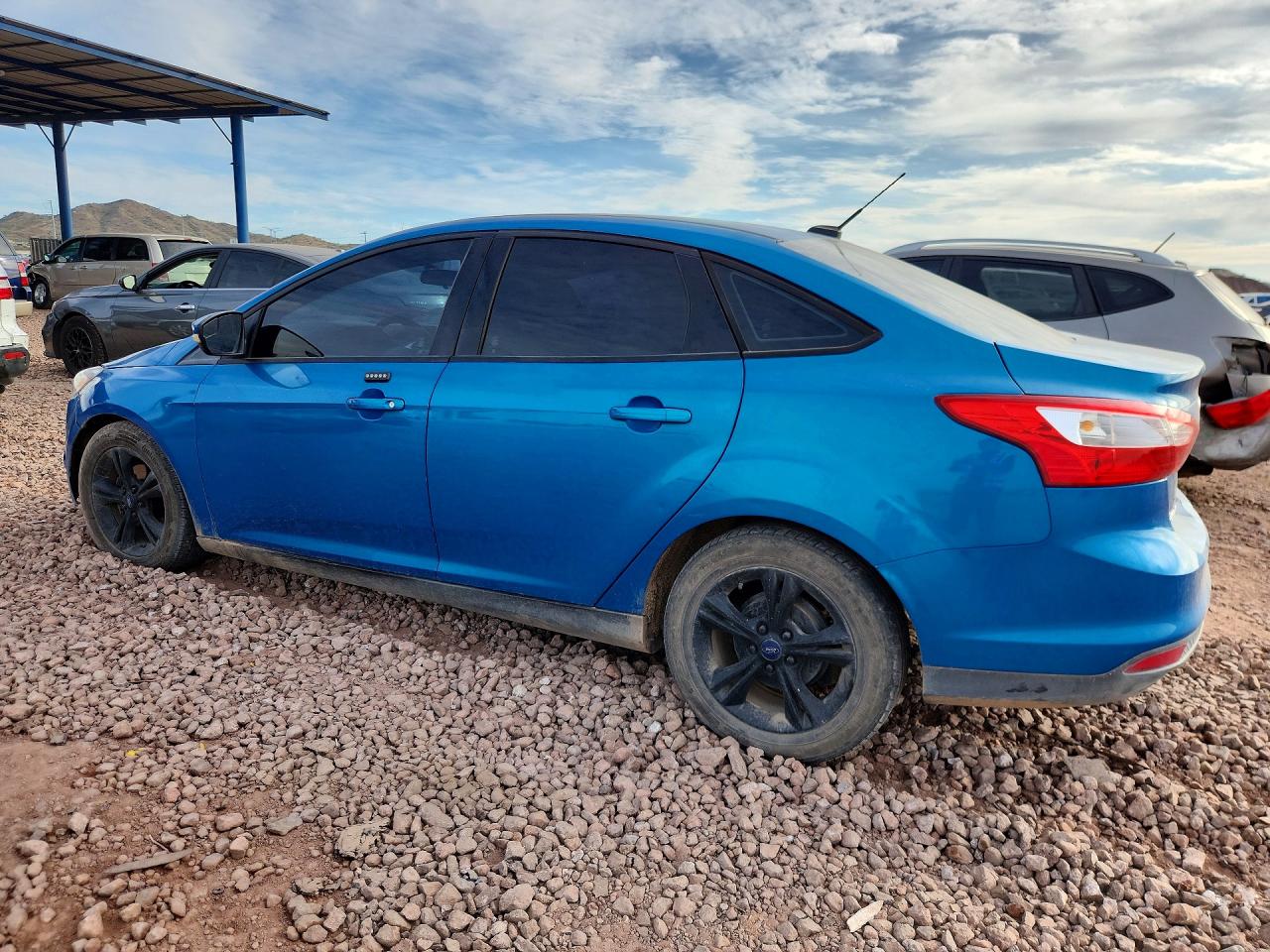 2014 FORD FOCUS SE photo 3