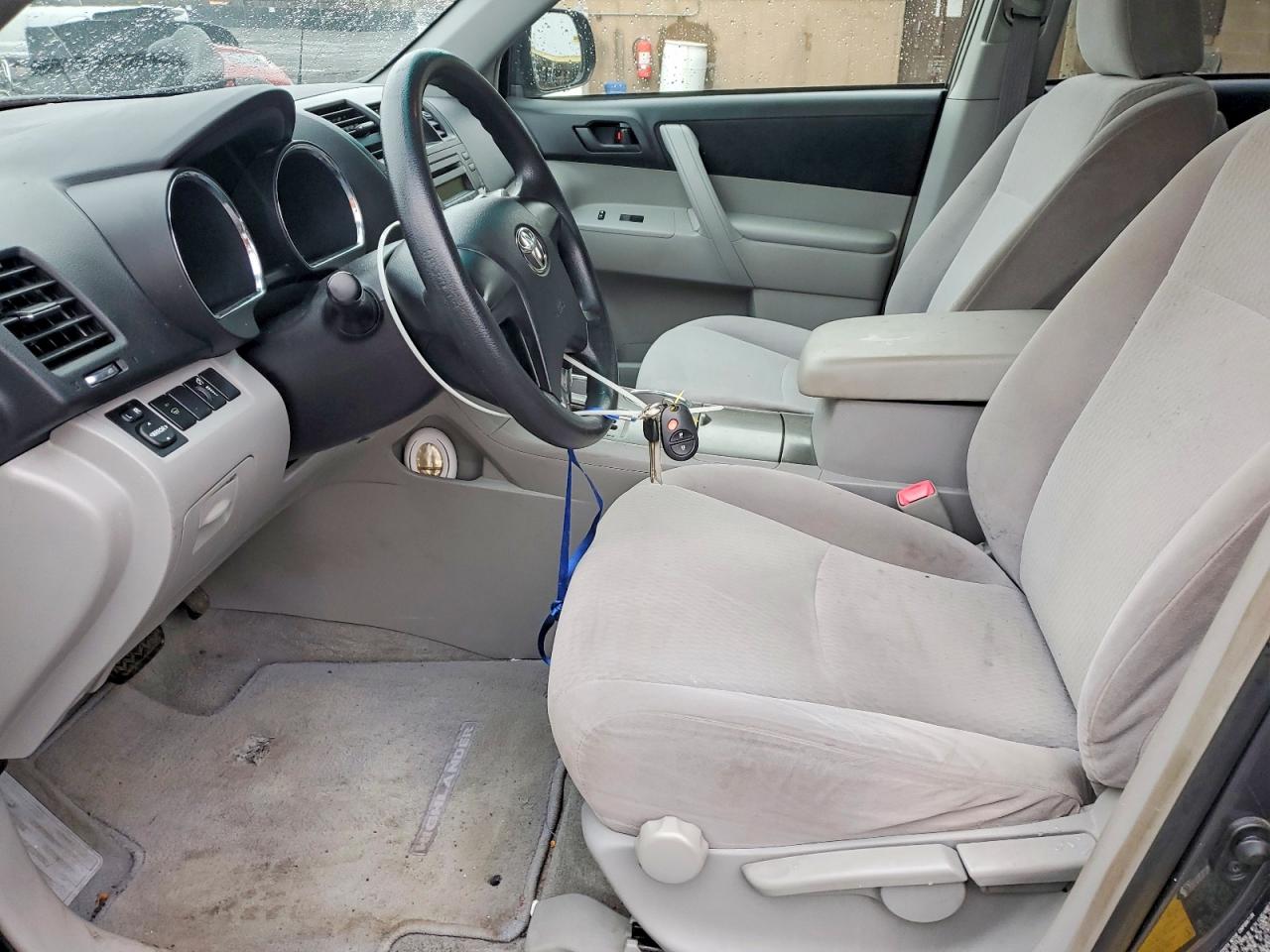 2008 TOYOTA HIGHLANDER photo 13