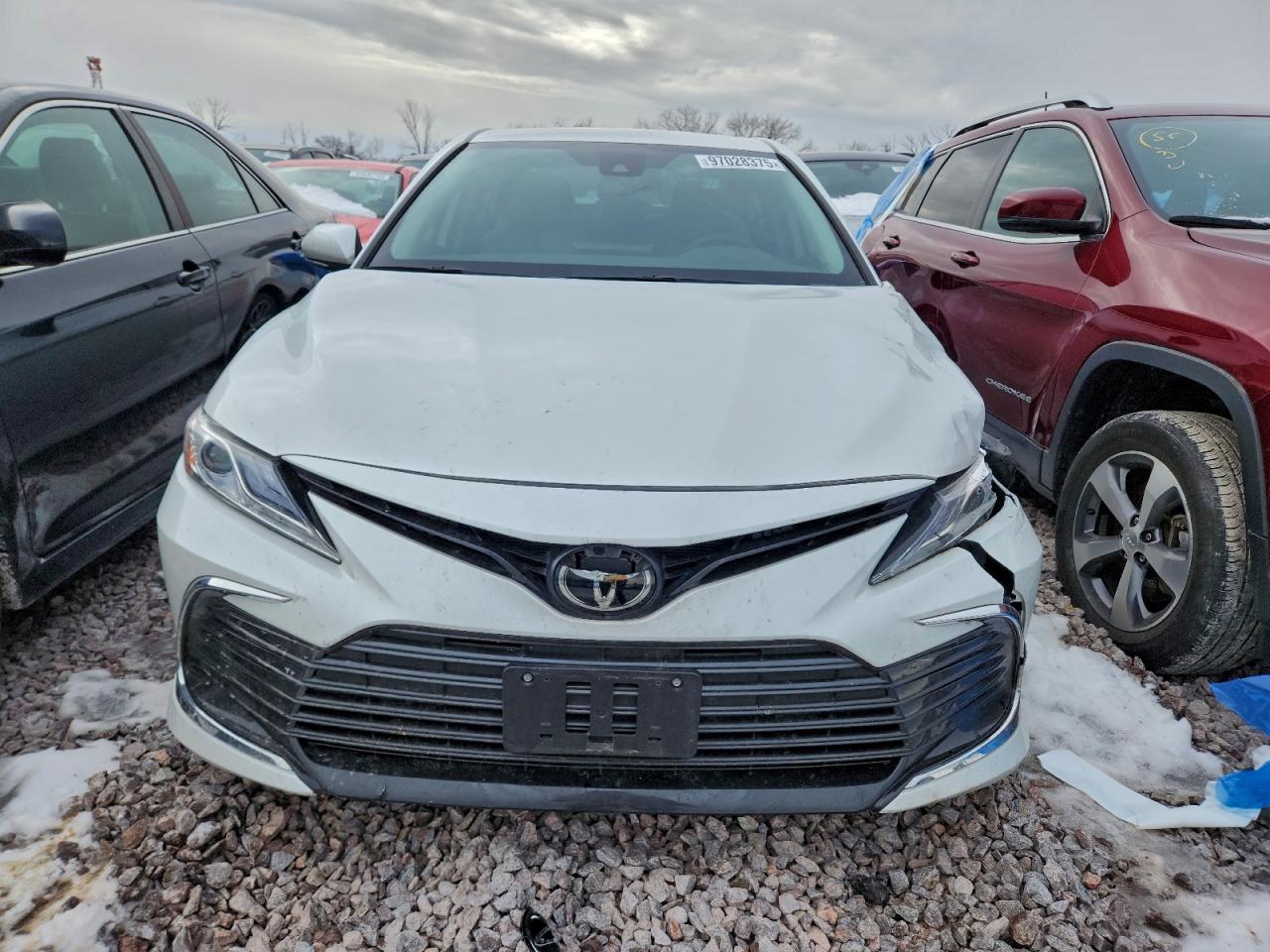 2024 TOYOTA CAMRY XLE photo 13