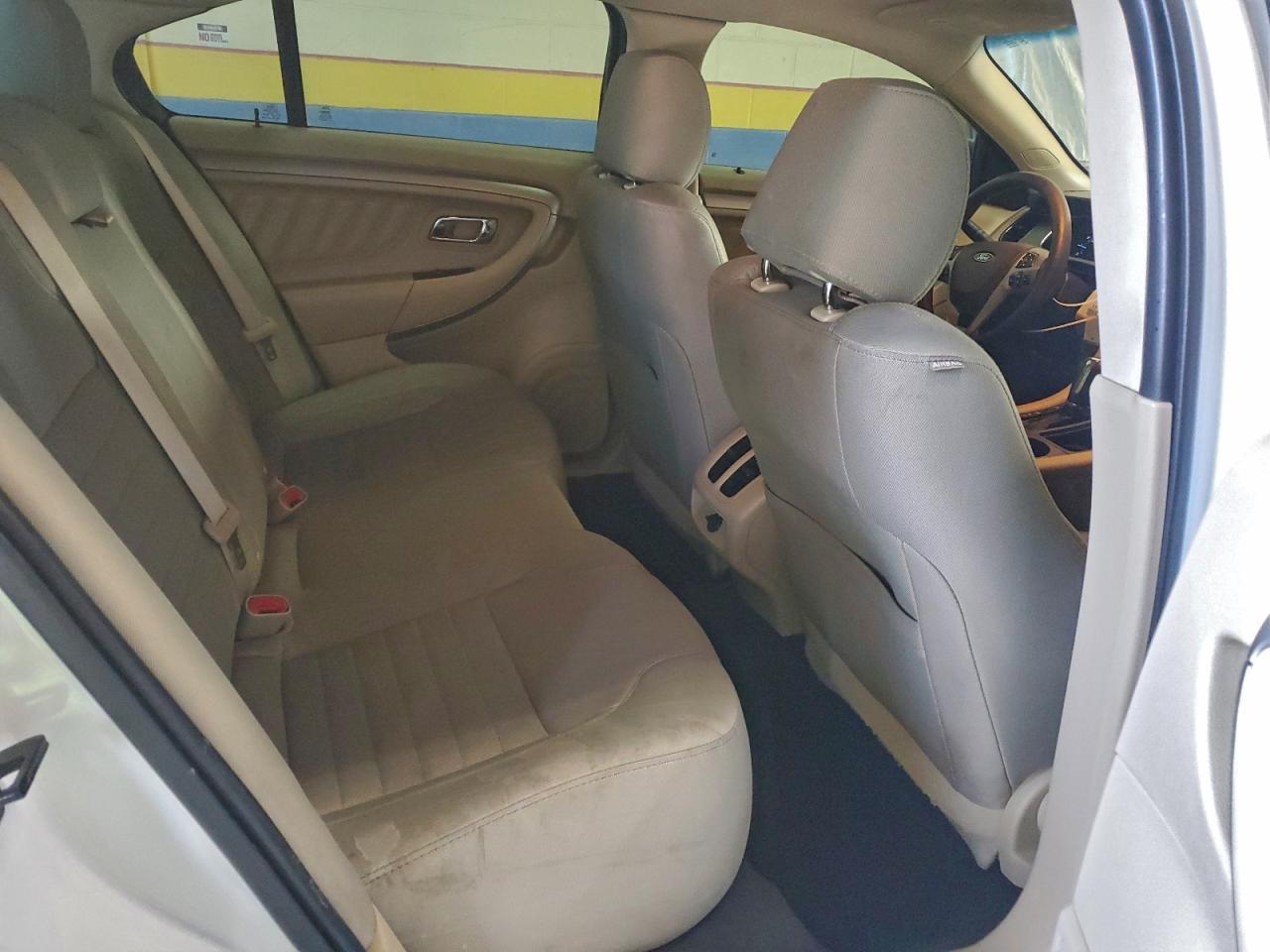2019 FORD TAURUS SE photo 28