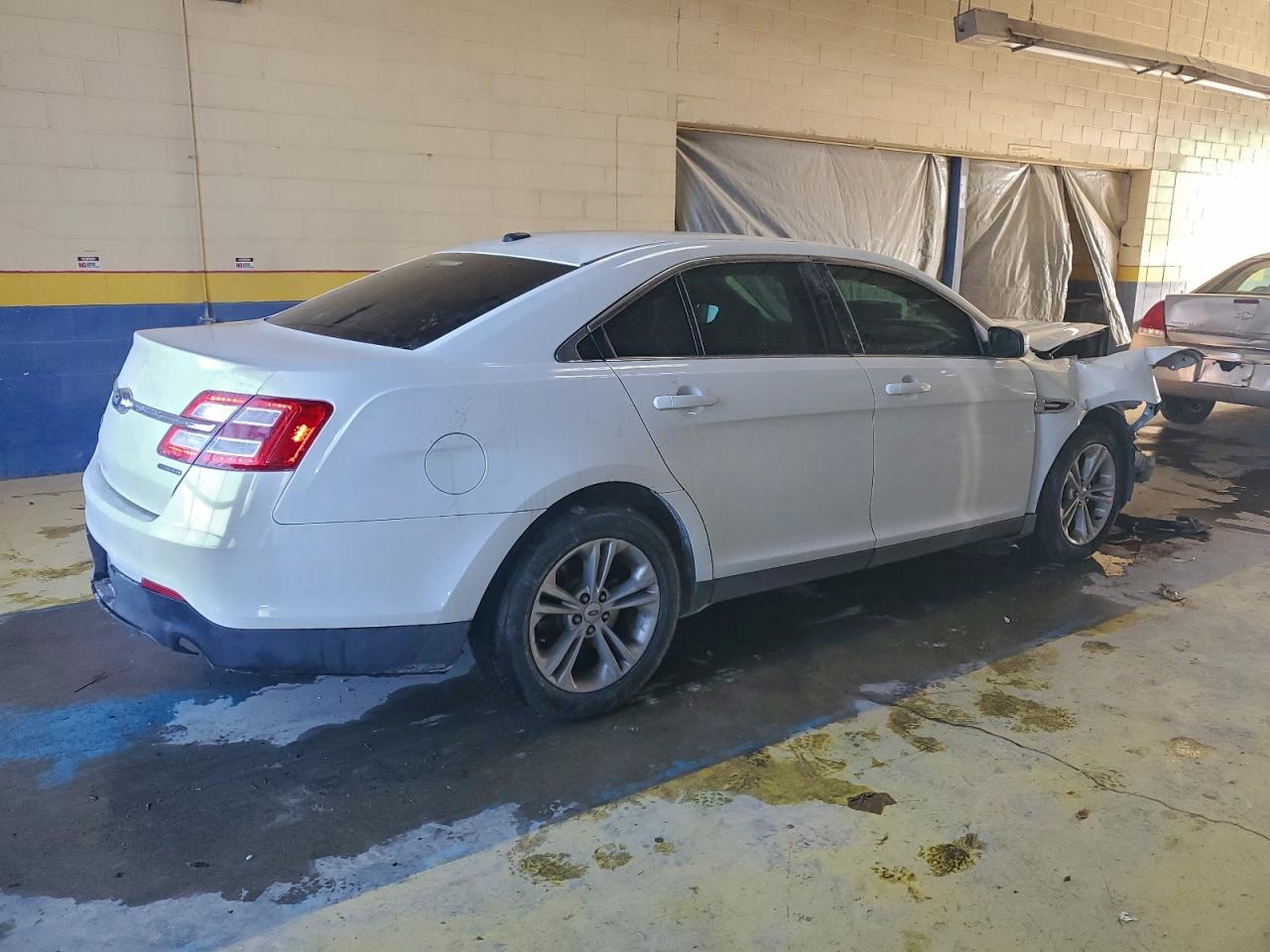 2019 FORD TAURUS SE photo 7