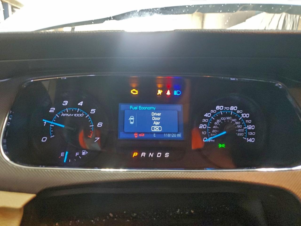 2019 FORD TAURUS SE photo 25
