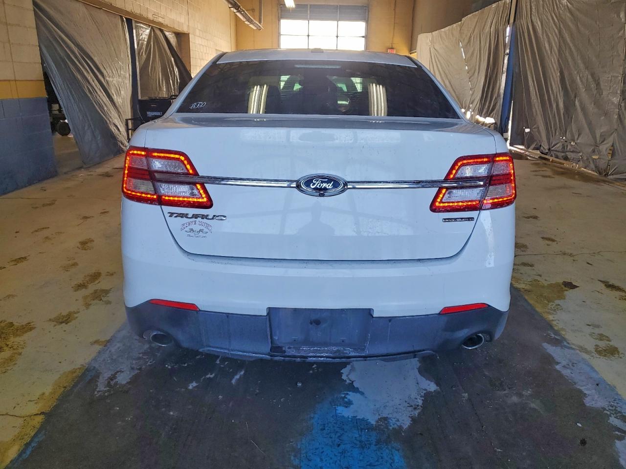 2019 FORD TAURUS SE photo 16