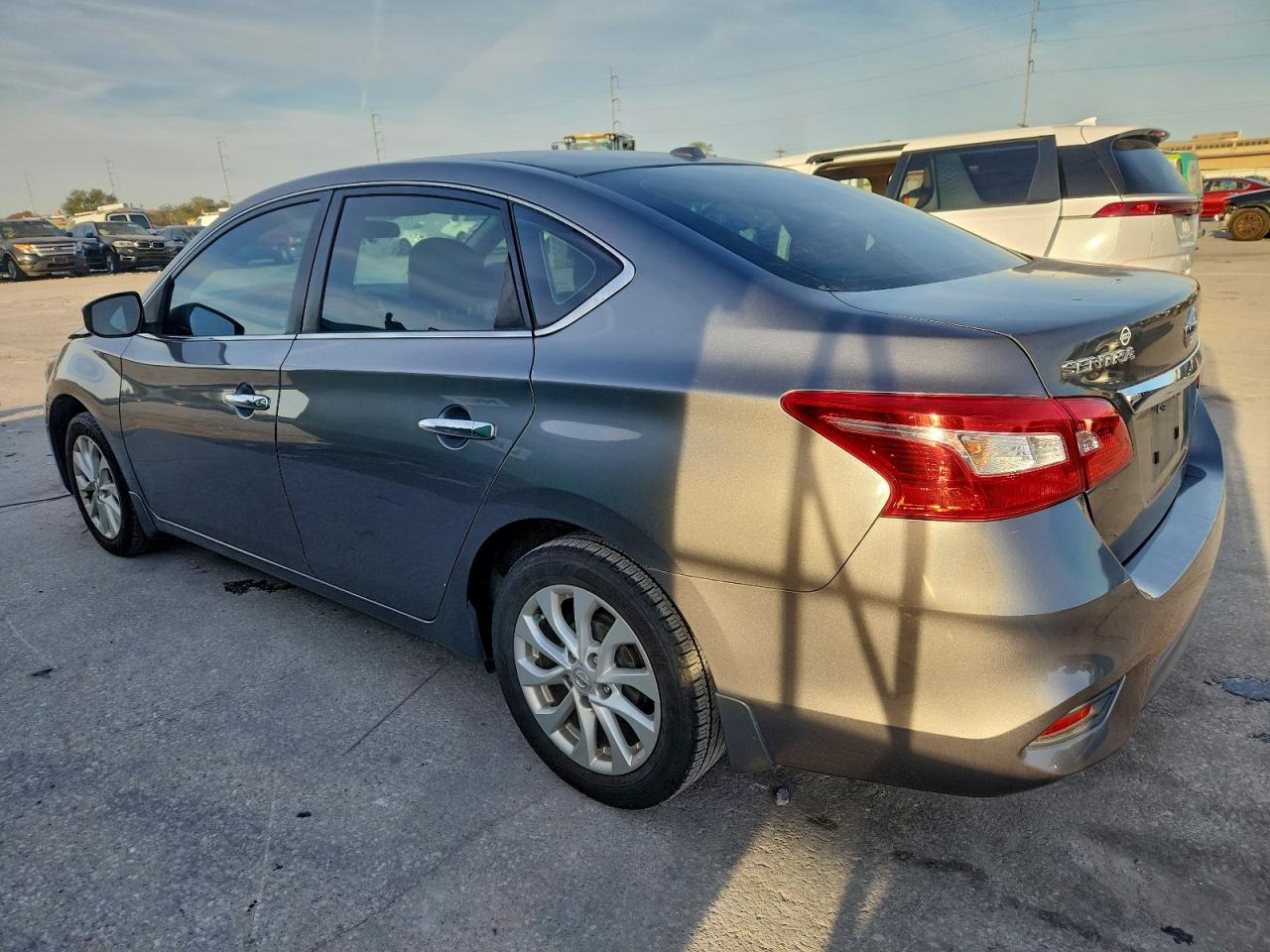 2017 NISSAN SENTRA S photo 4