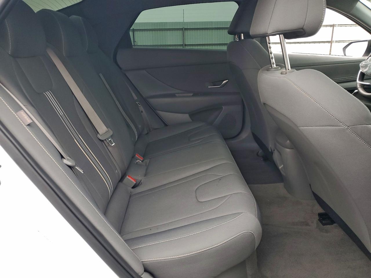 2025 HYUNDAI ELANTRA BLUE photo 10