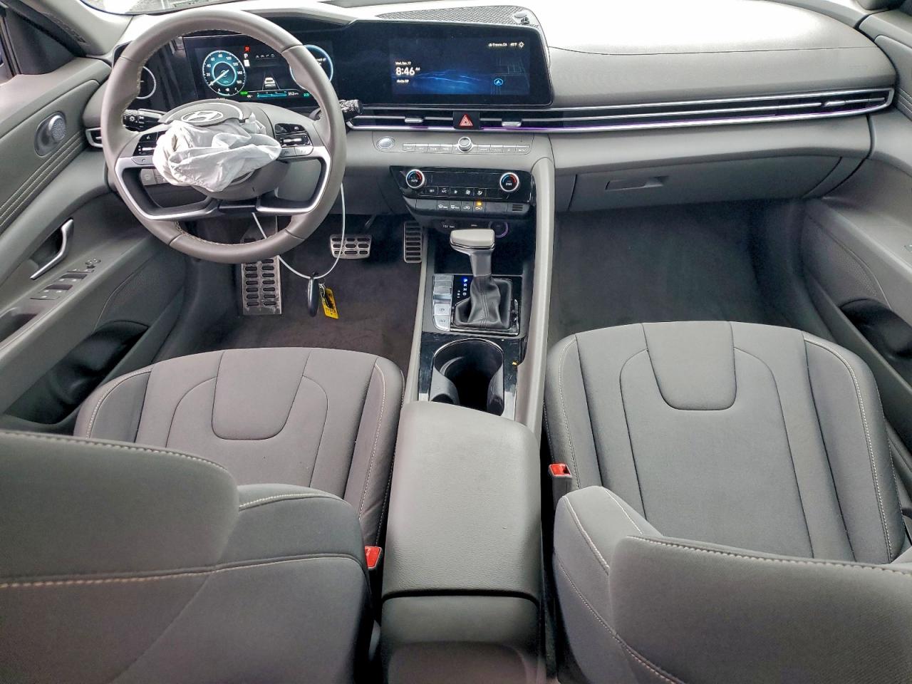 2025 HYUNDAI ELANTRA BLUE photo 8