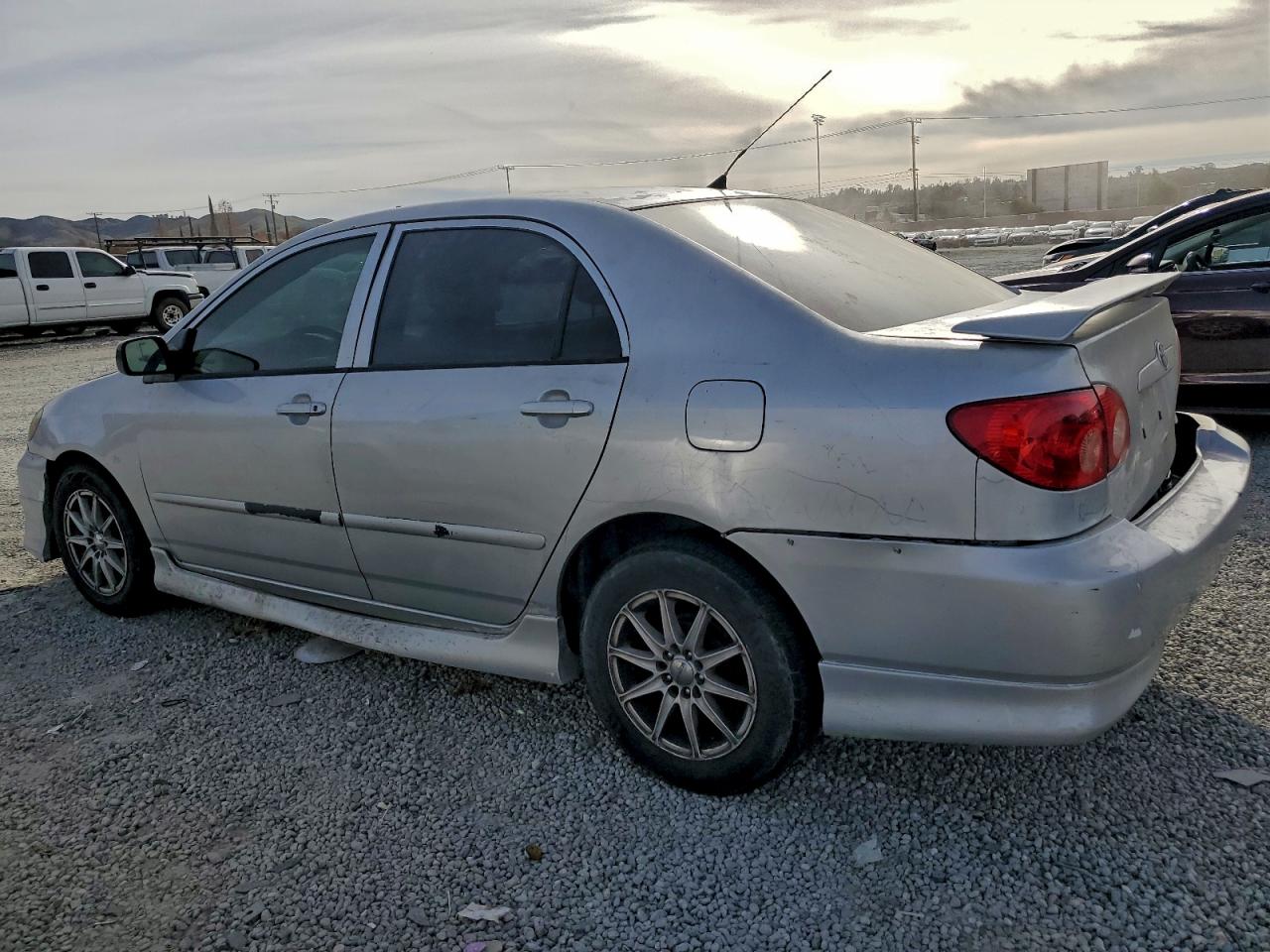 2006 TOYOTA COROLLA CE photo 2