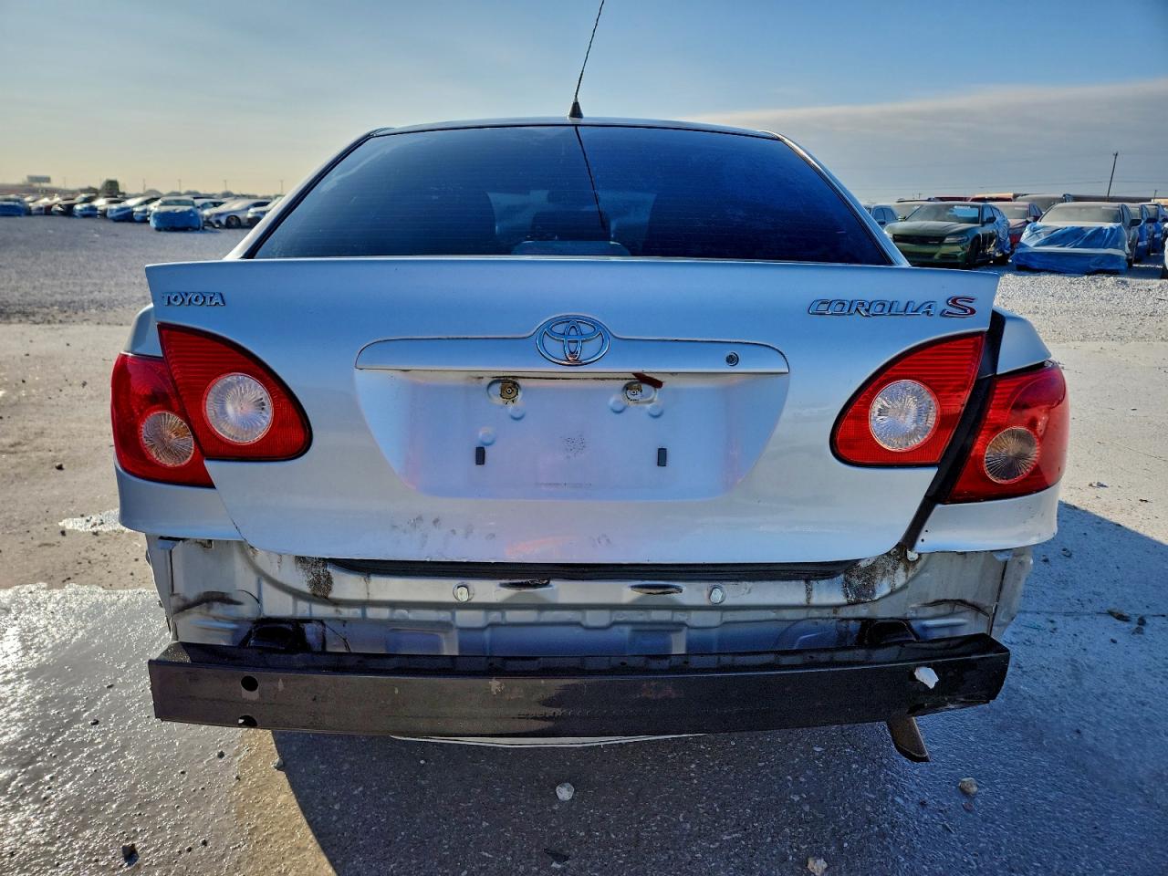 2005 TOYOTA COROLLA CE photo 6