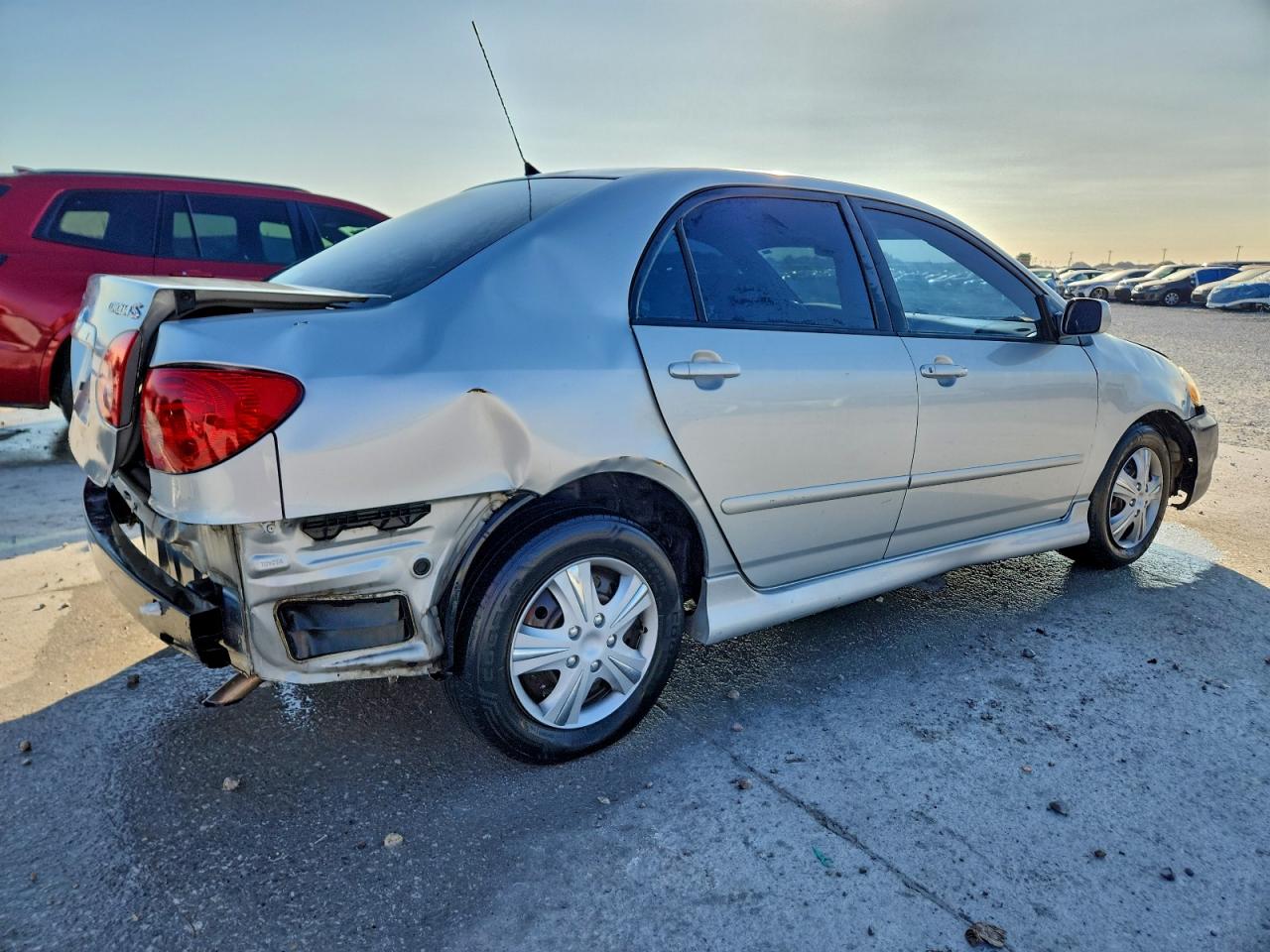 2005 TOYOTA COROLLA CE photo 3