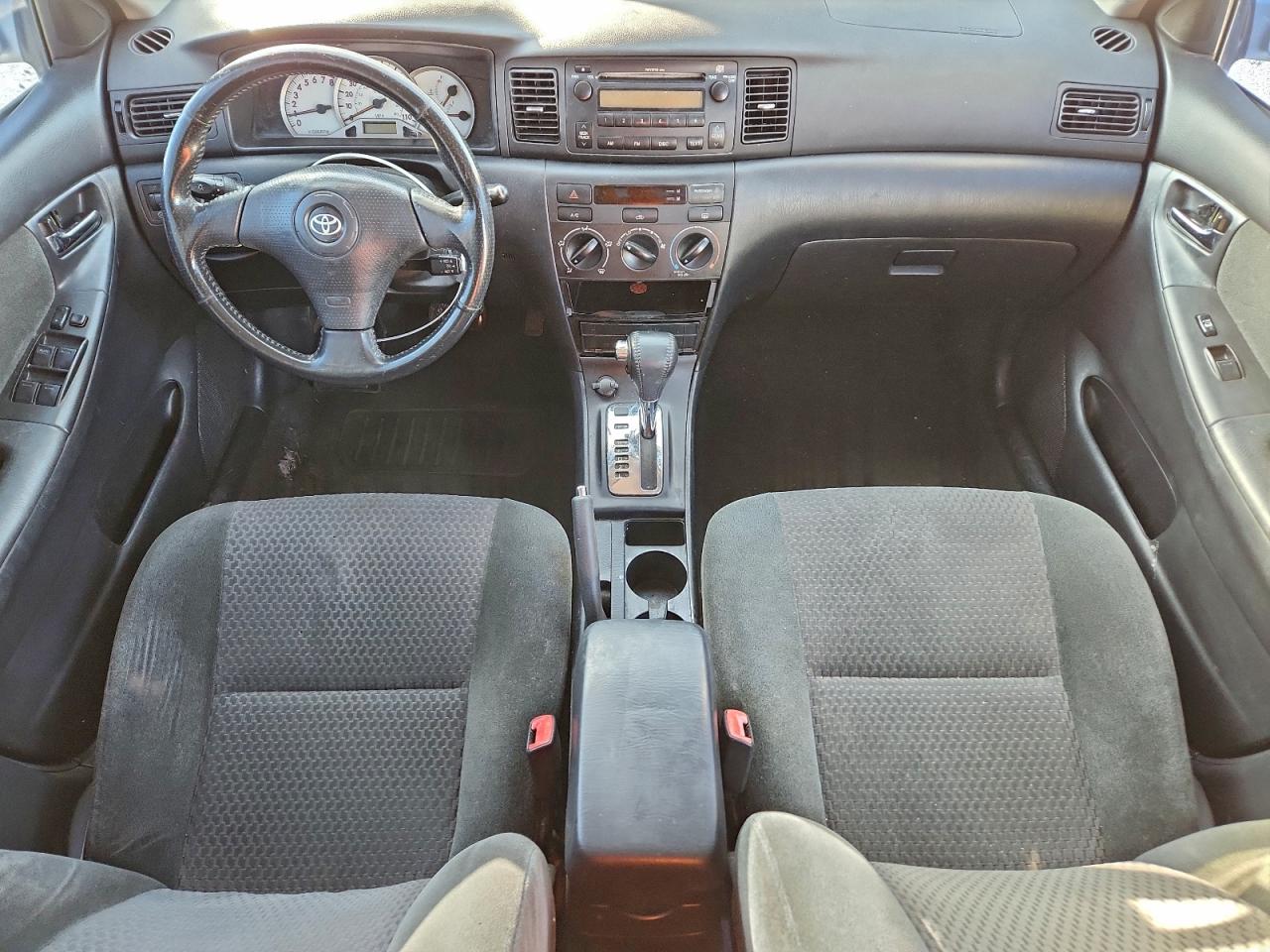 2005 TOYOTA COROLLA CE photo 8