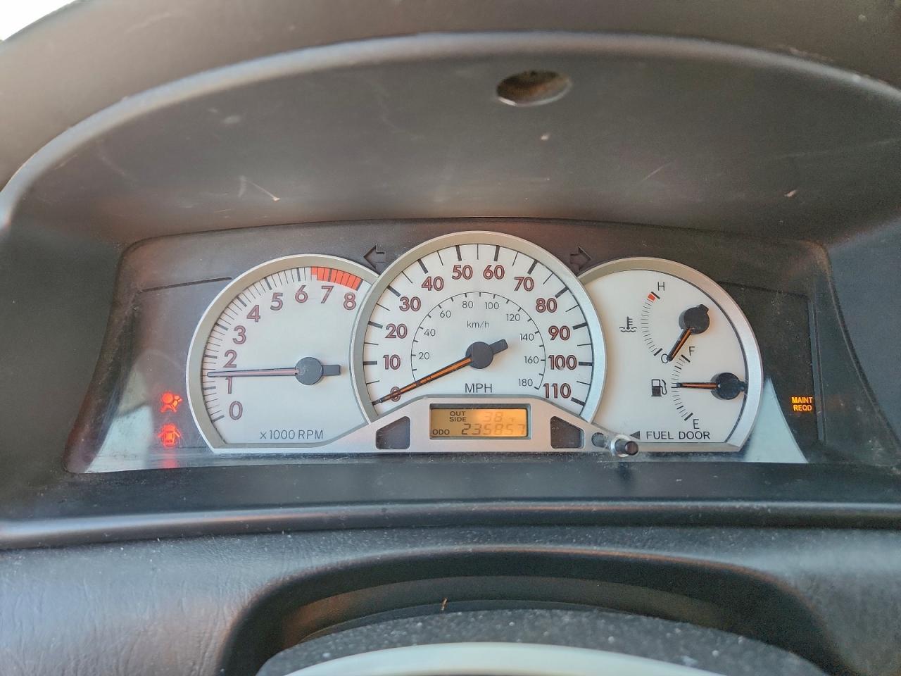 2005 TOYOTA COROLLA CE photo 9
