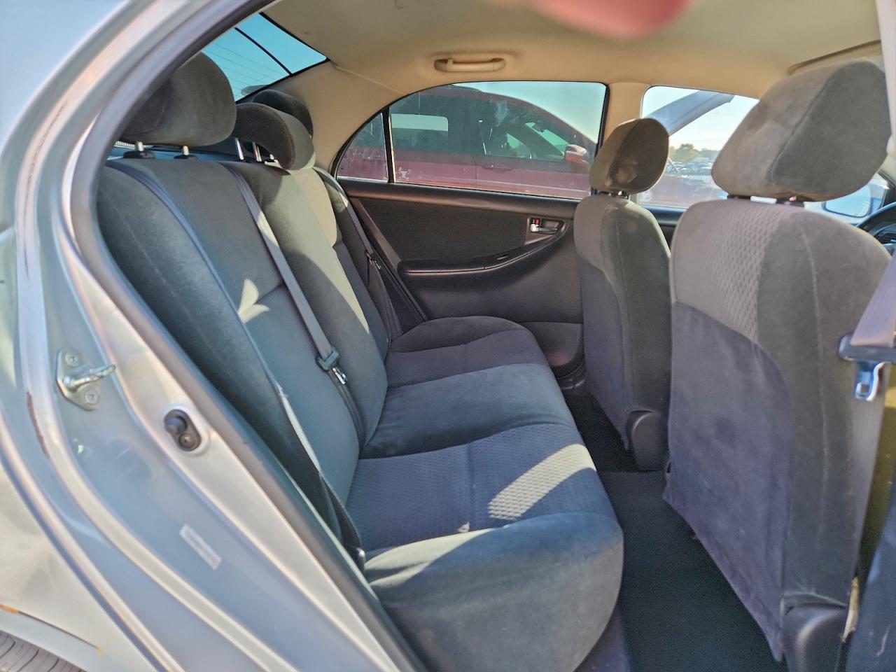 2005 TOYOTA COROLLA CE photo 10