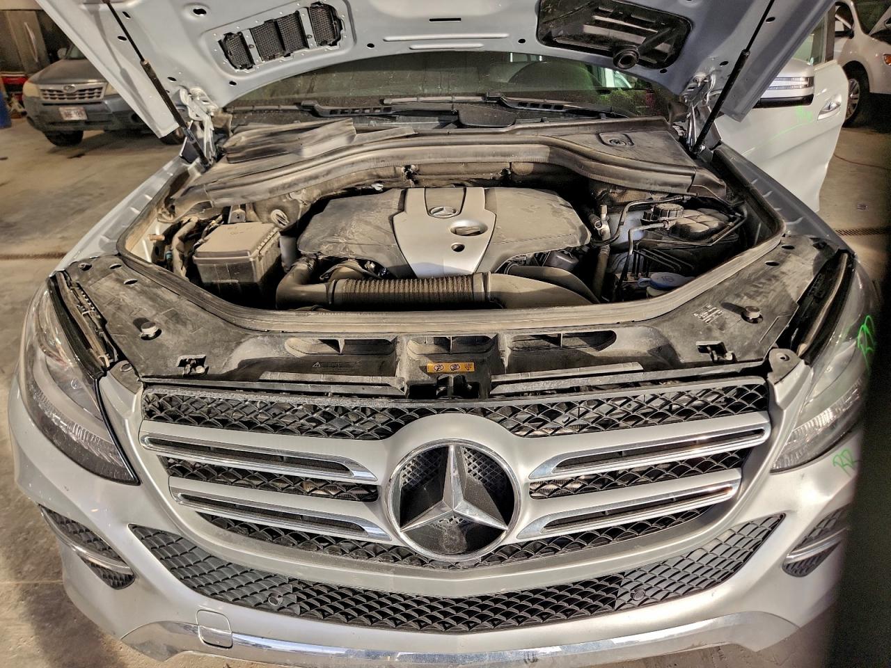 2016 MERCEDES-BENZ GLE 300D 4MATIC photo 12