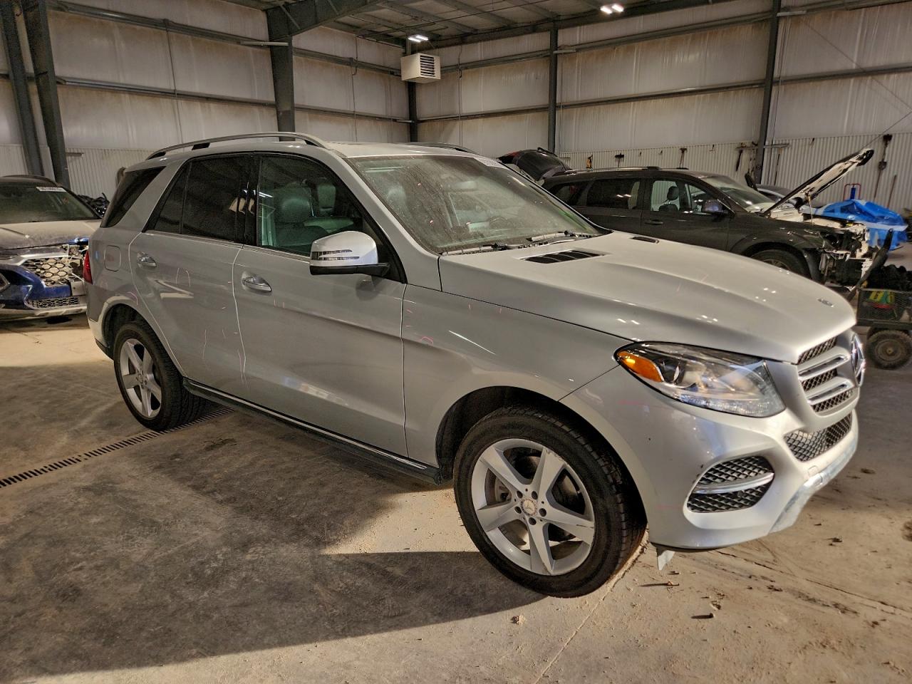 2016 MERCEDES-BENZ GLE 300D 4MATIC photo 4
