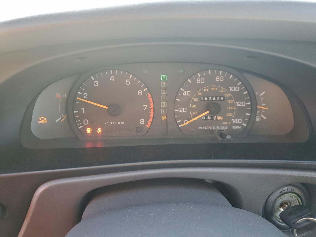 1996 TOYOTA CAMRY LE photo 9