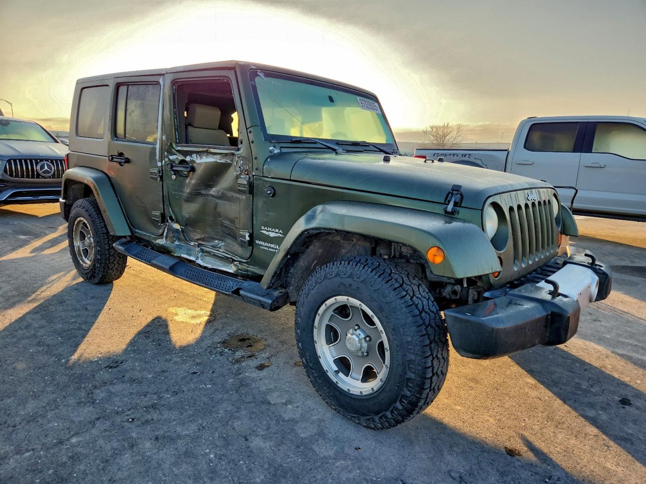 2008 JEEP WRANGLER UNLIMITED SAHARA photo 4
