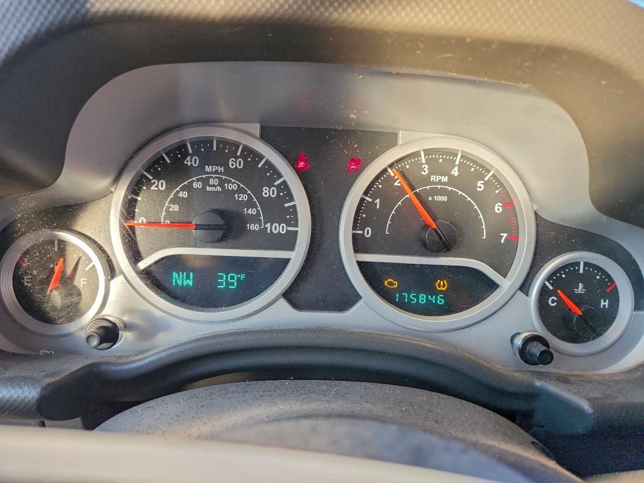 2008 JEEP WRANGLER UNLIMITED SAHARA photo 9