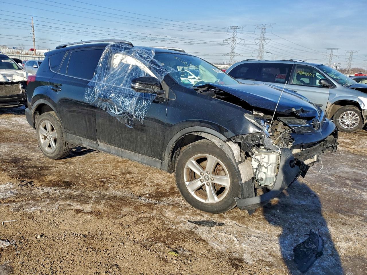 2015 TOYOTA RAV4 XLE photo 4