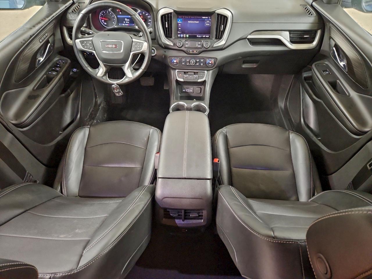 2024 GMC TERRAIN SLT photo 22