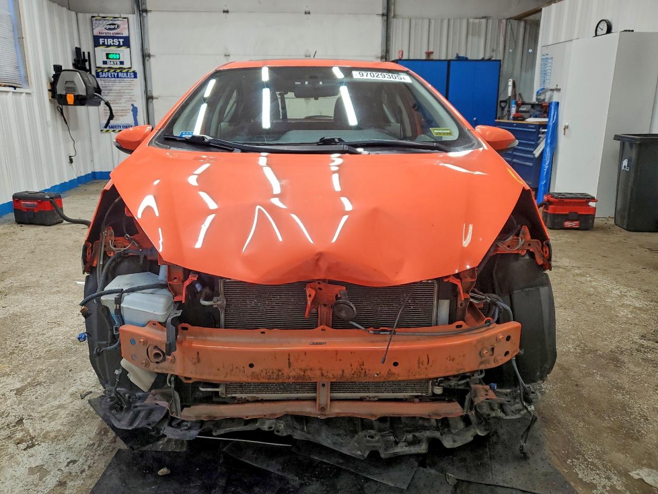2013 TOYOTA PRIUS C photo 9
