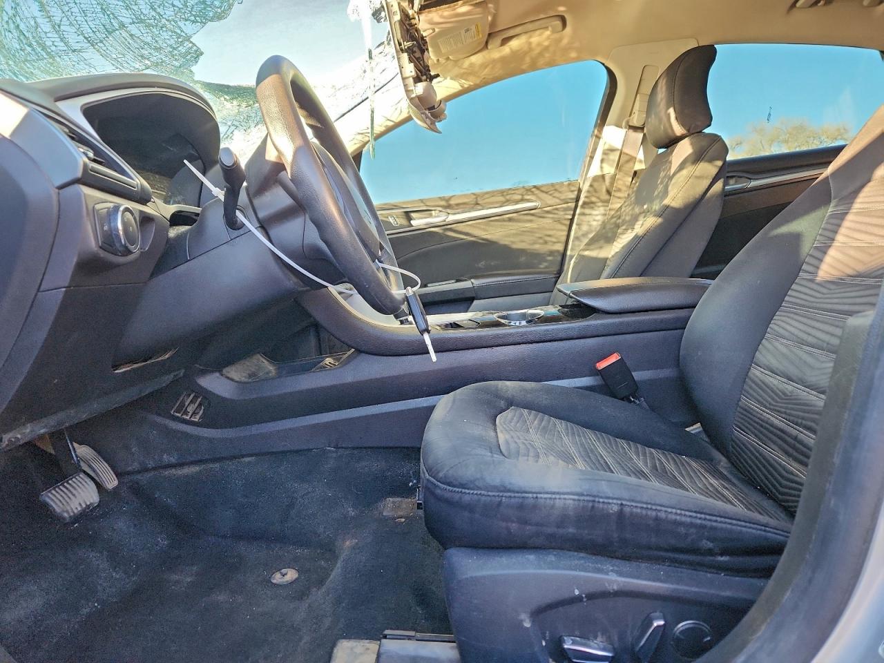 2016 FORD FUSION SE photo 7