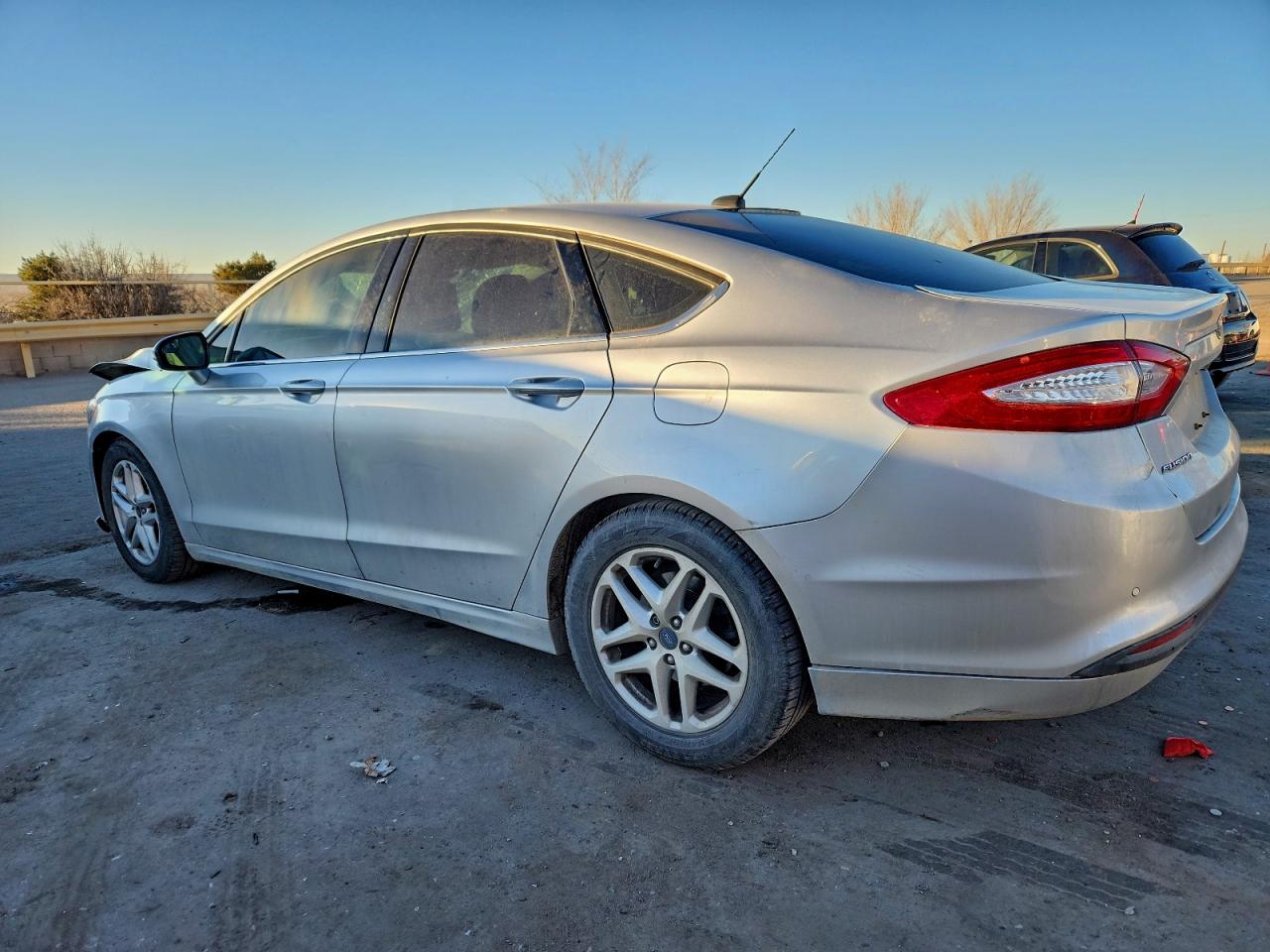 2016 FORD FUSION SE photo 2