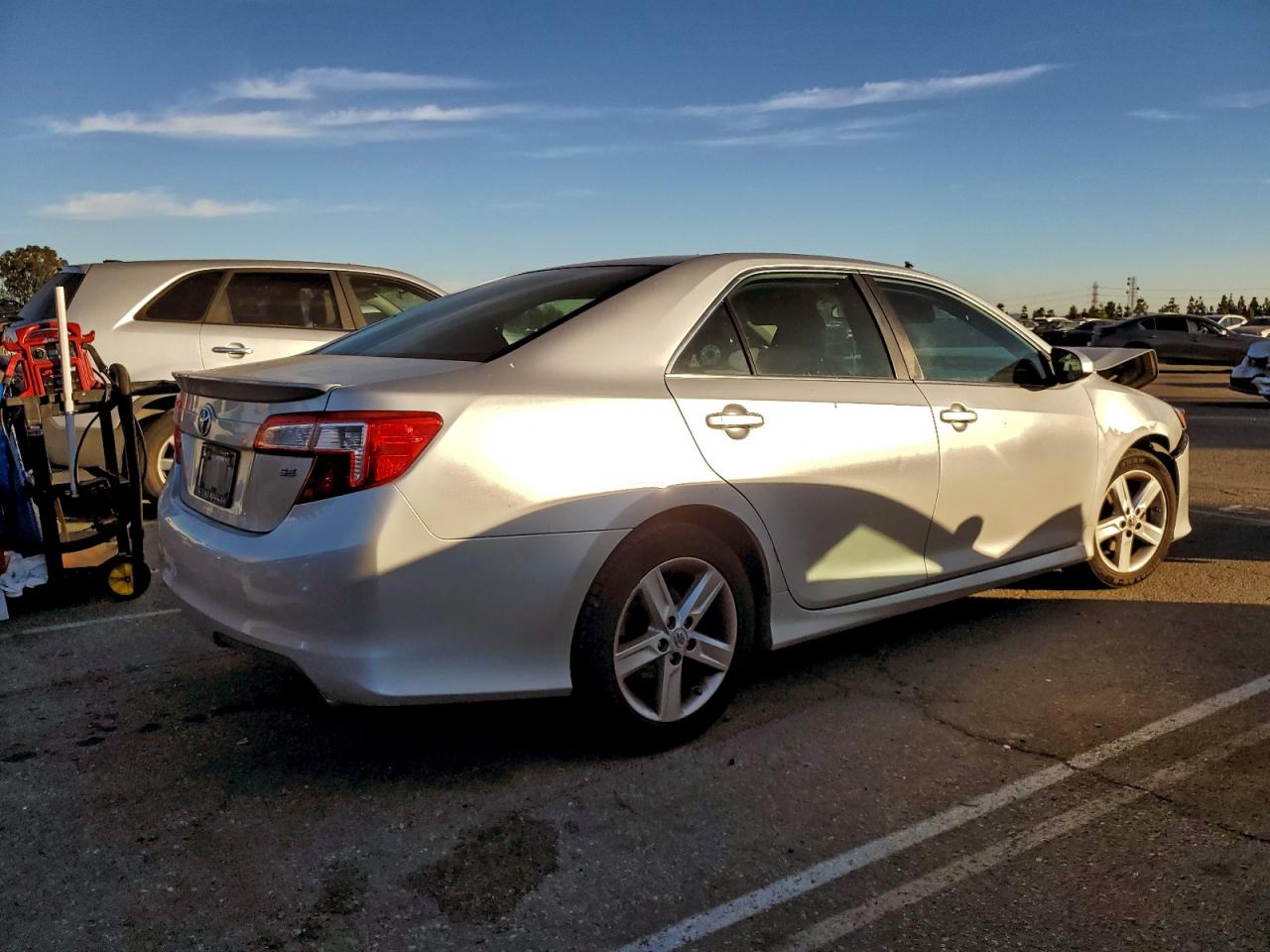 2012 TOYOTA CAMRY BASE photo 3