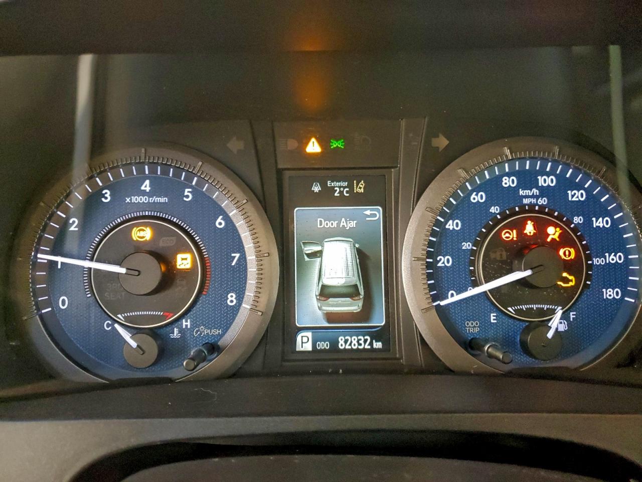 2020 TOYOTA SIENNA LE photo 9