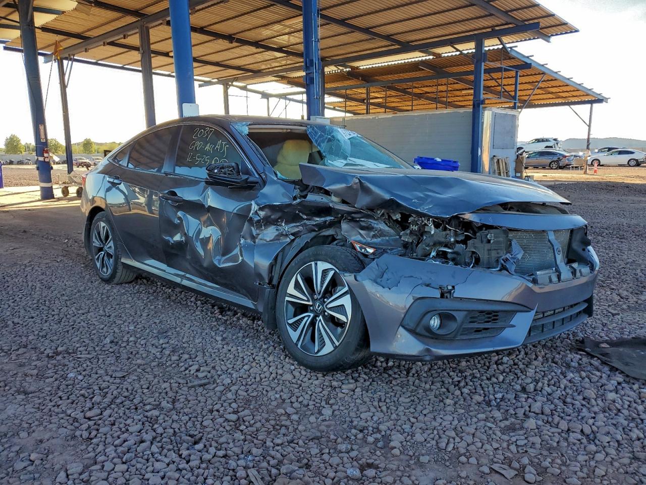 2017 HONDA CIVIC EXL photo 4