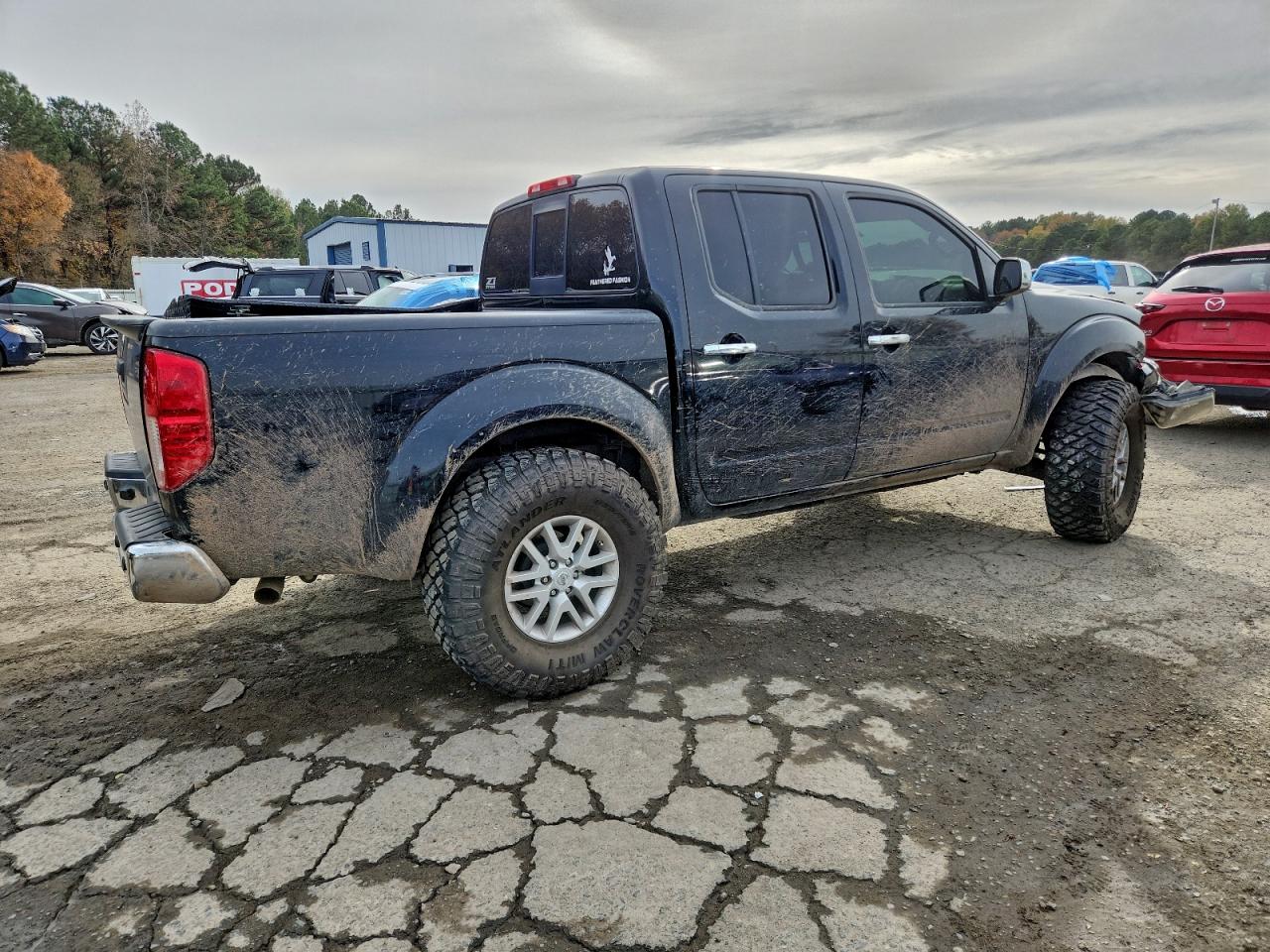 2017 NISSAN FRONTIER SV photo 5